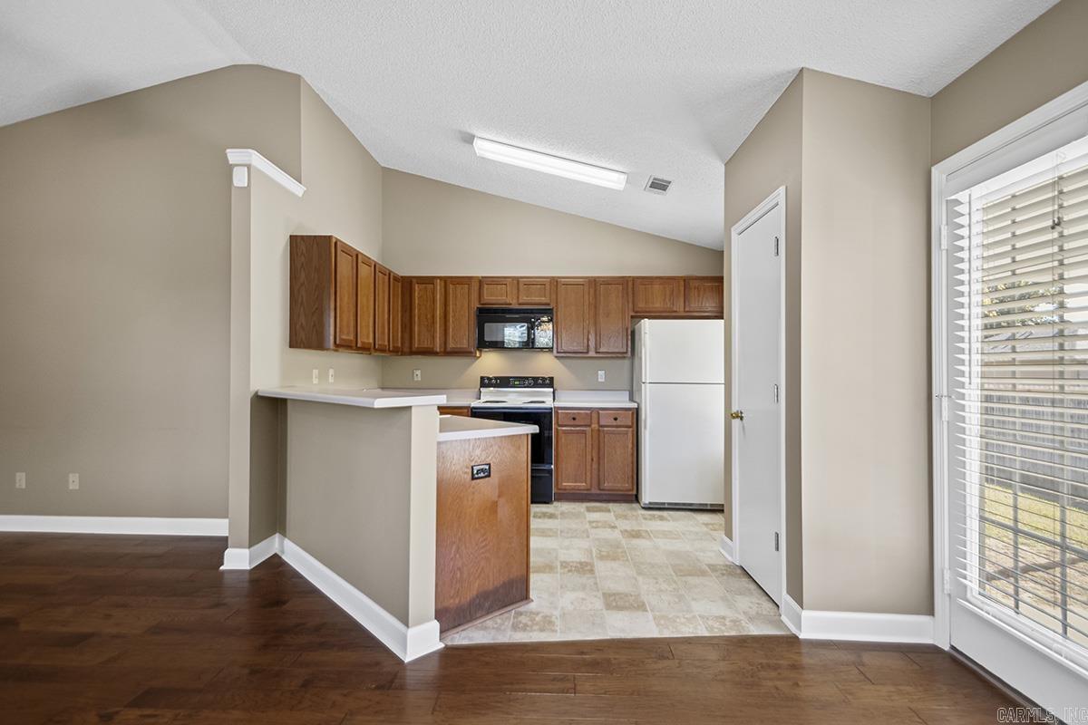 MEADOWLAKE - Residential