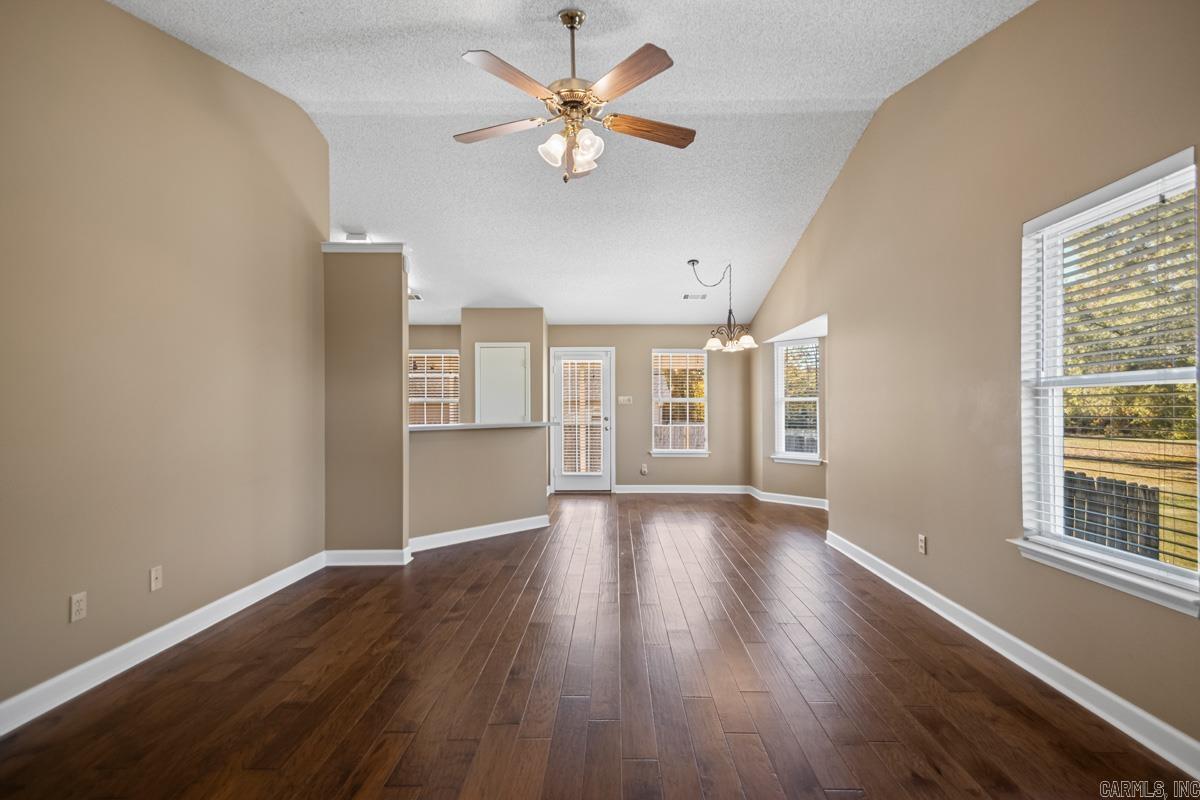 MEADOWLAKE - Residential