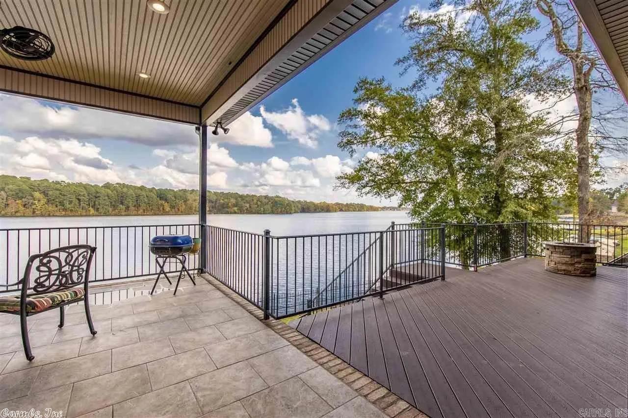 WESTSHORE ADDN HURRICANE LAKE ES - Residential