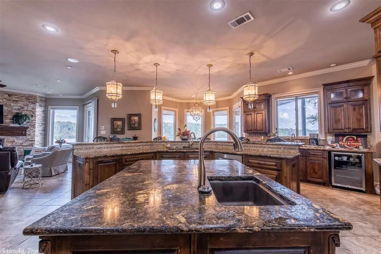 WESTSHORE ADDN HURRICANE LAKE ES - Residential