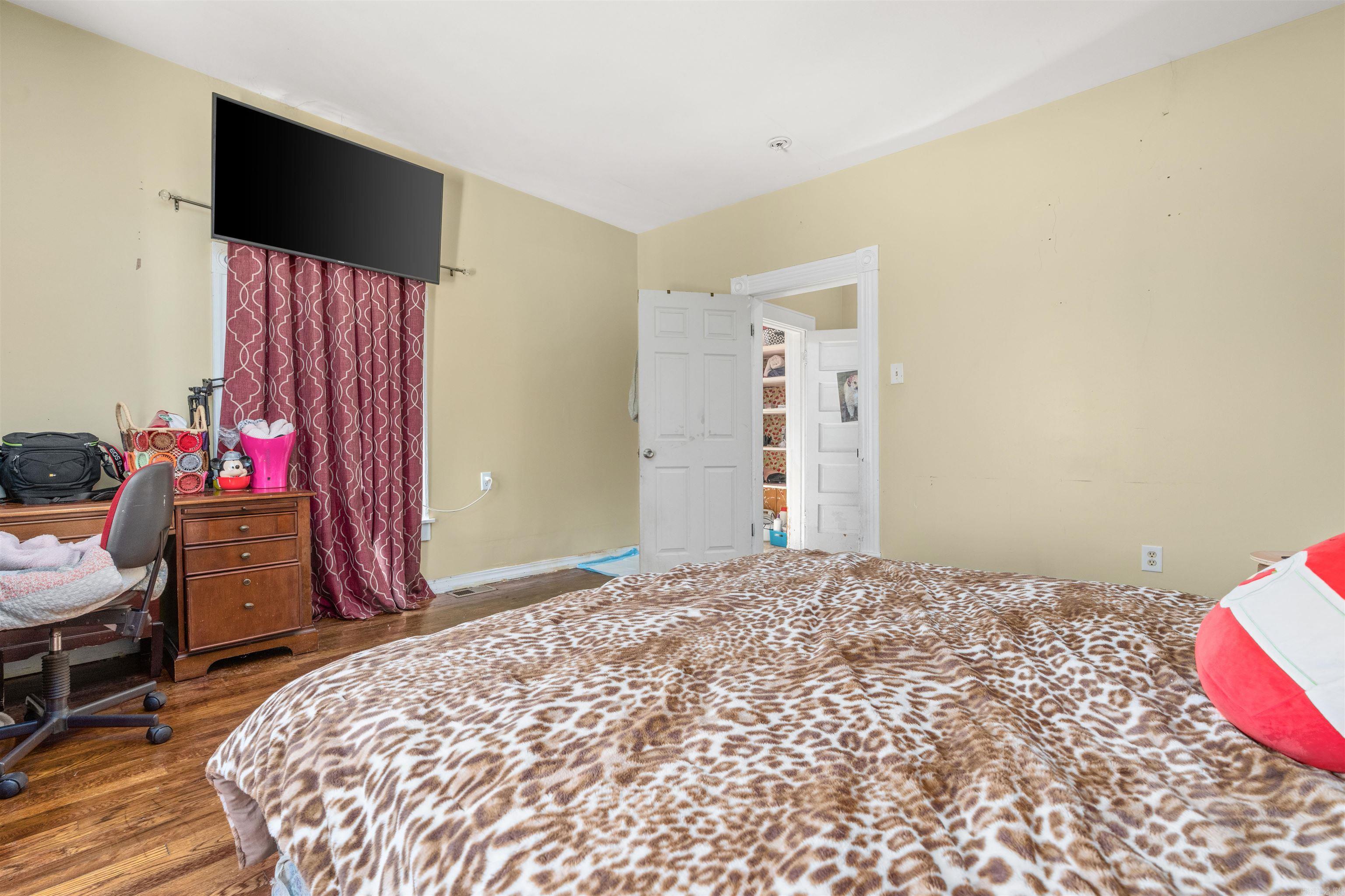 Henerys - Residential