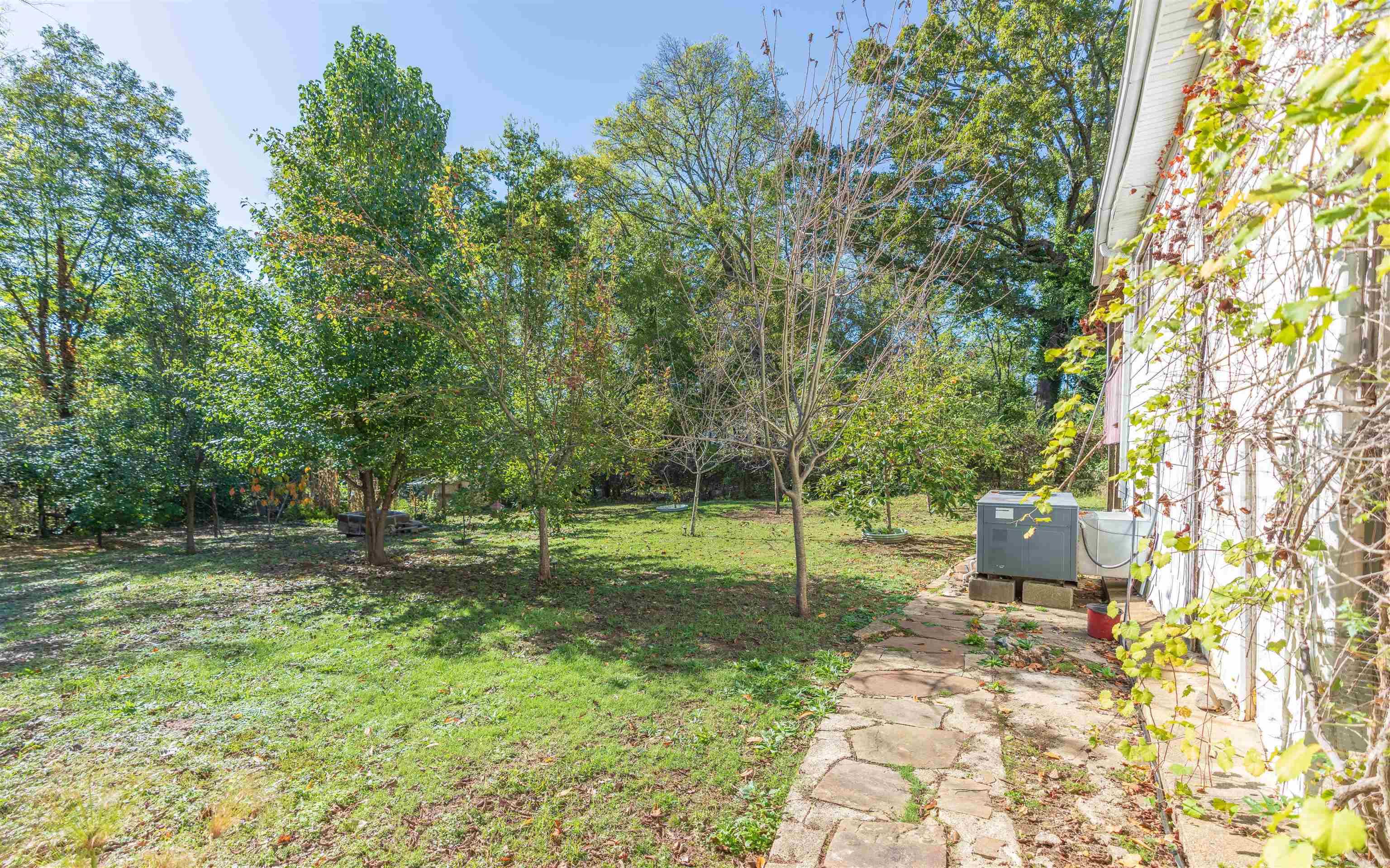 Henerys - Residential