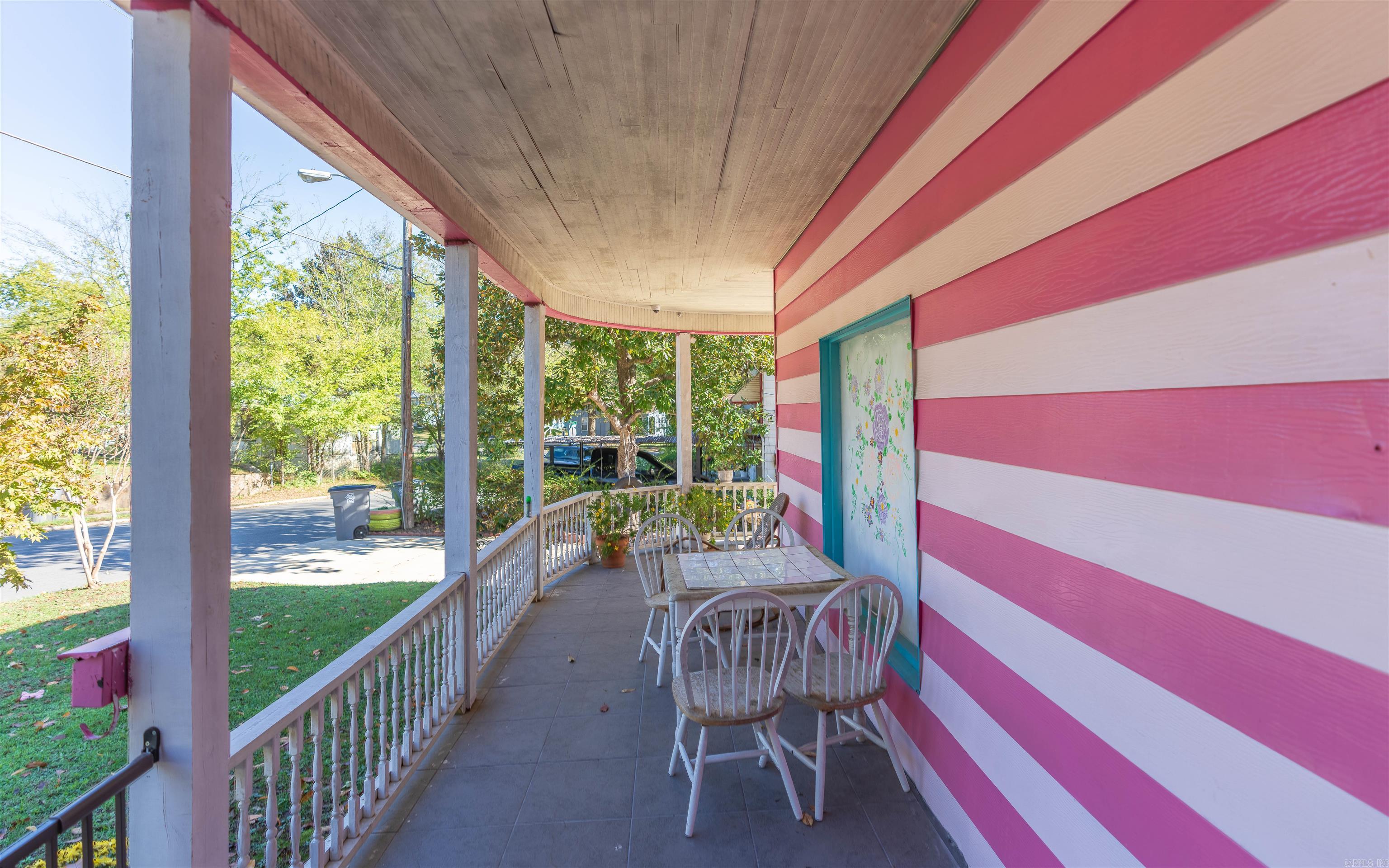 Henerys - Residential