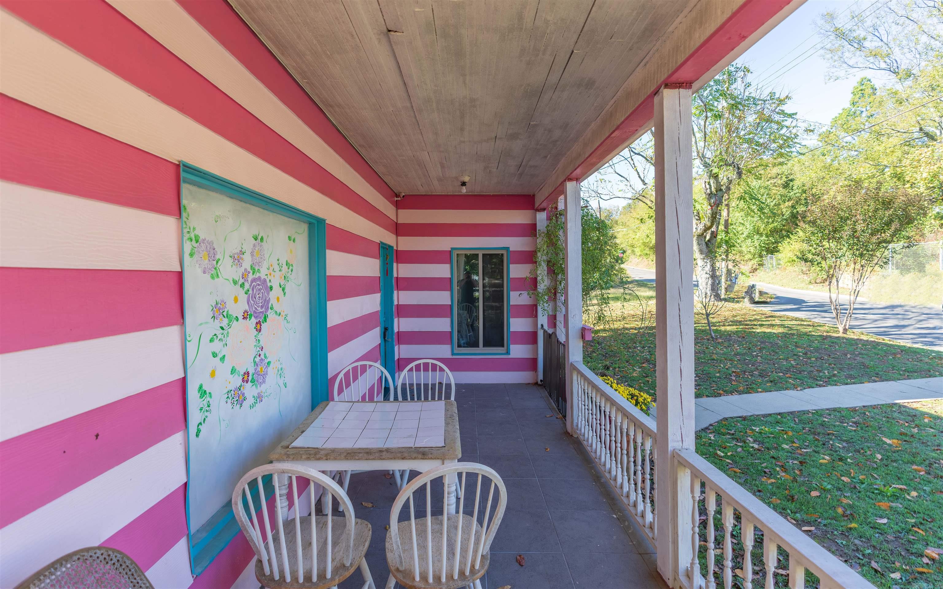 Henerys - Residential