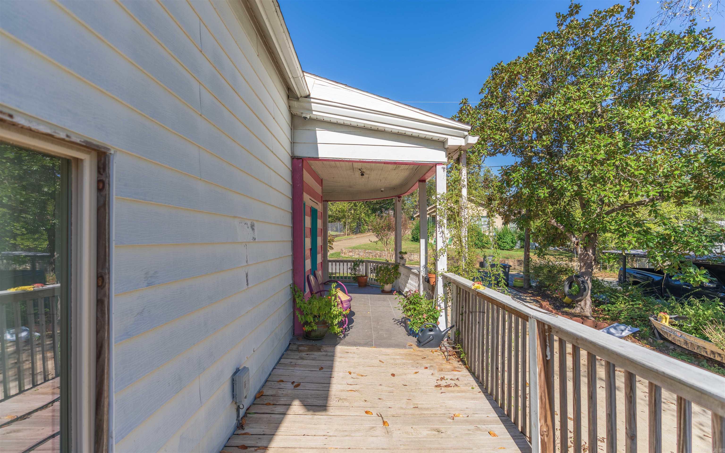 Henerys - Residential