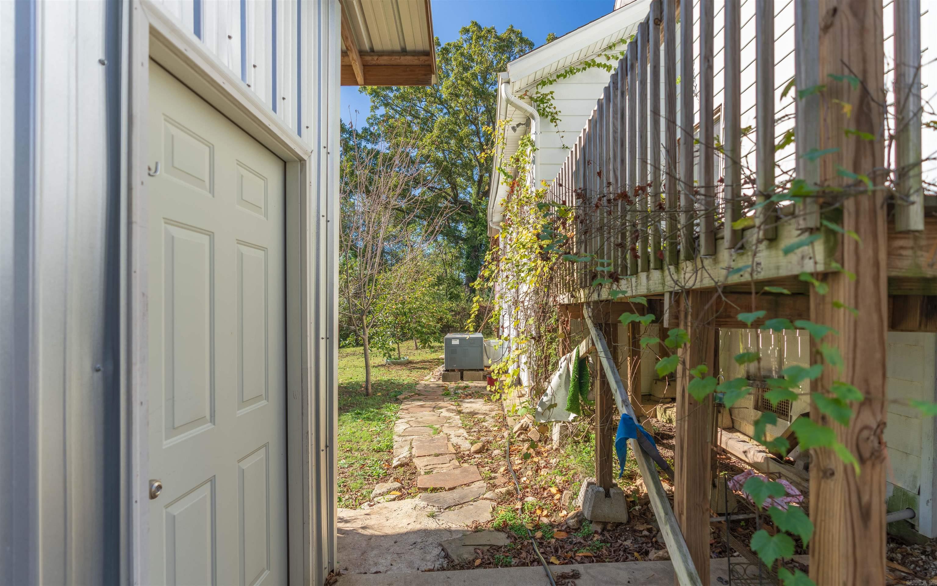 Henerys - Residential