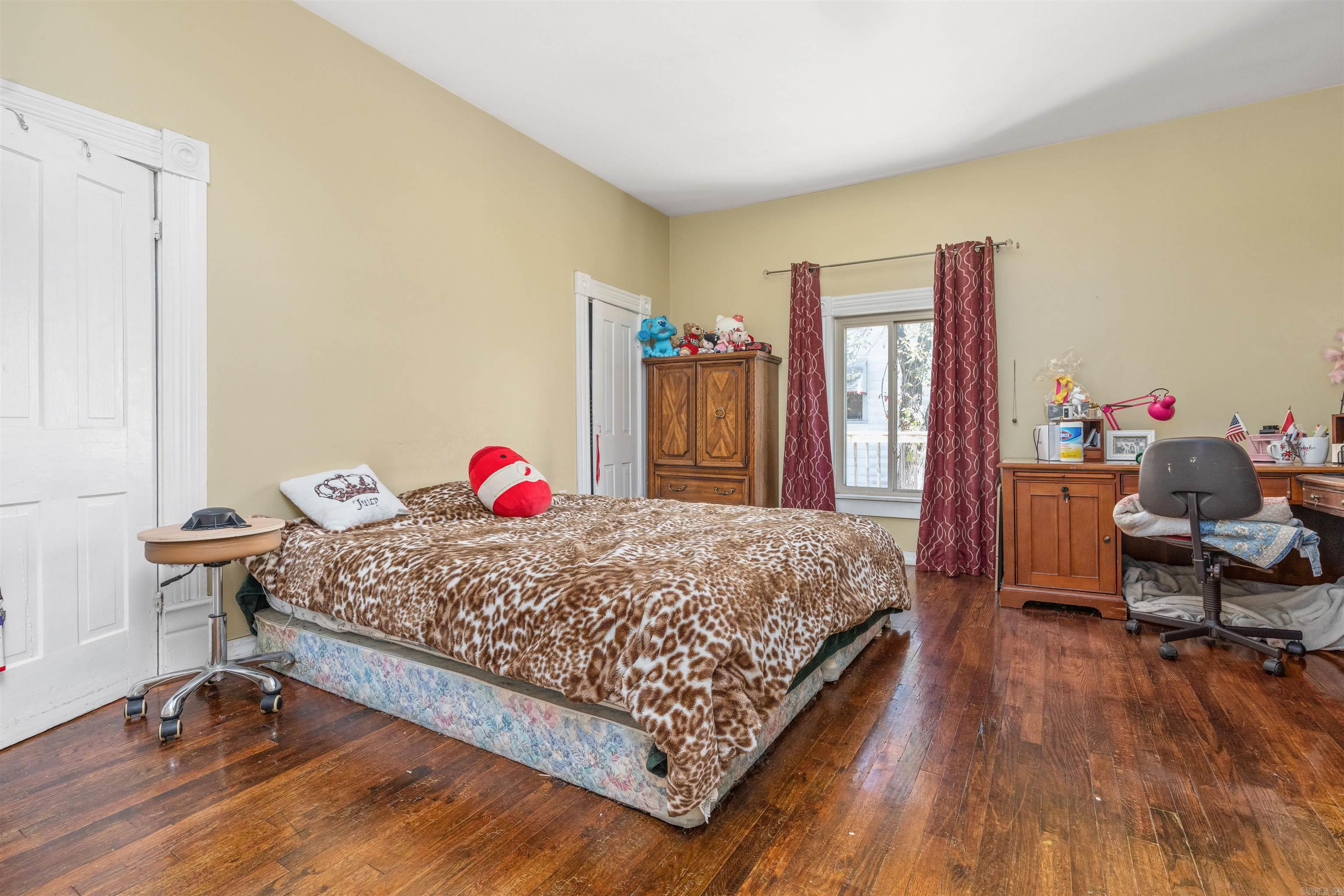 Henerys - Residential