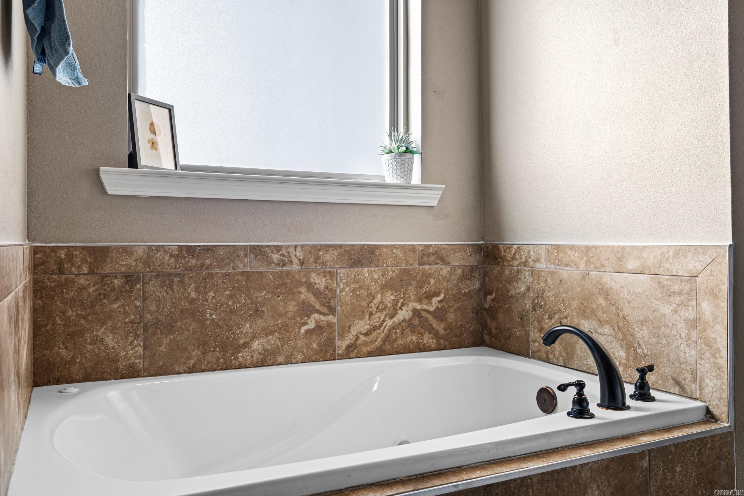 BOBWHITE - Residential