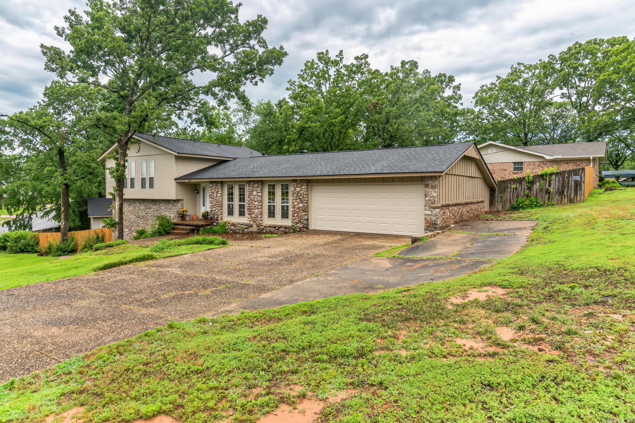 INDIAN HILLS - Residential