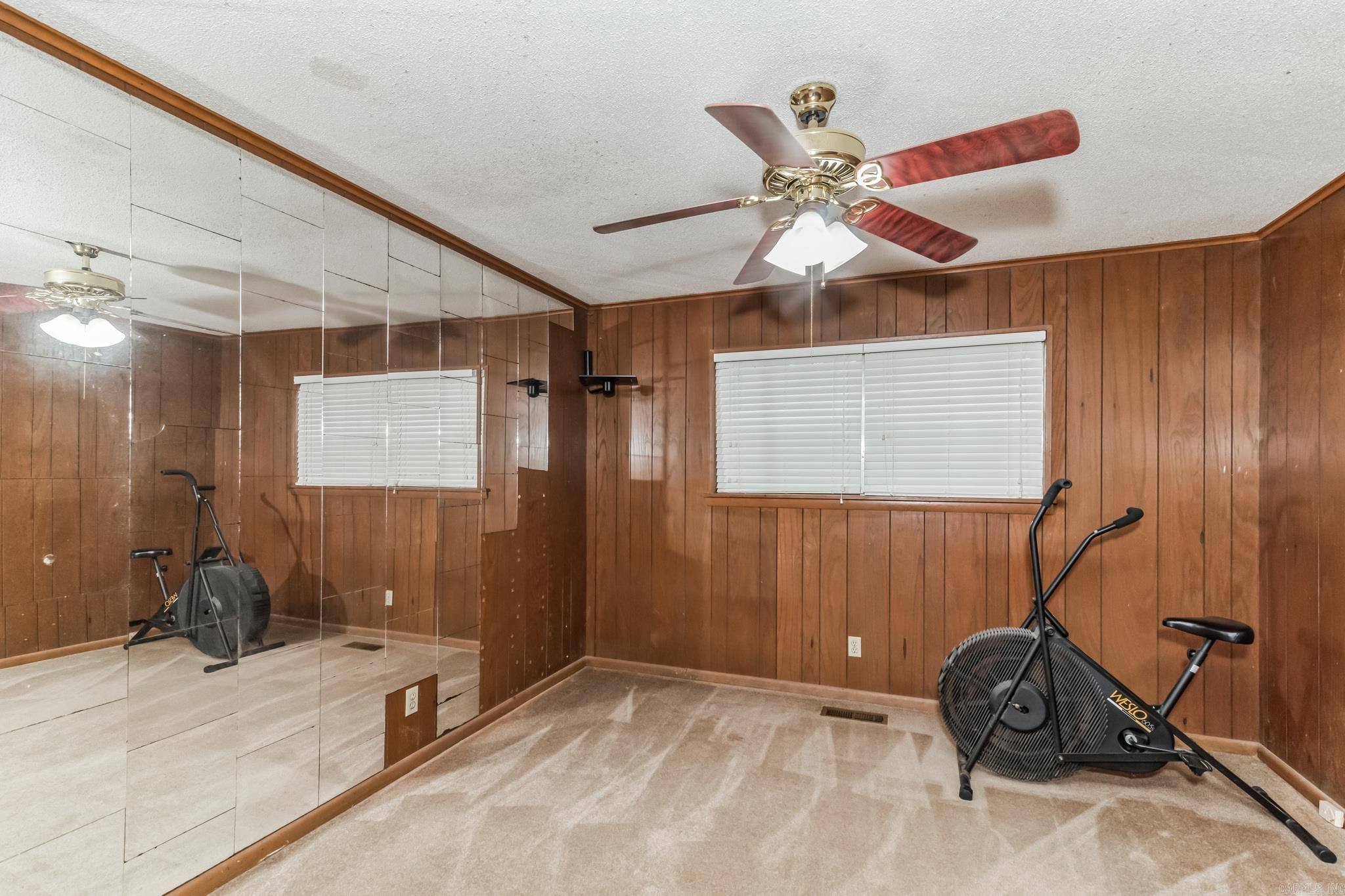 INDIAN HILLS - Residential