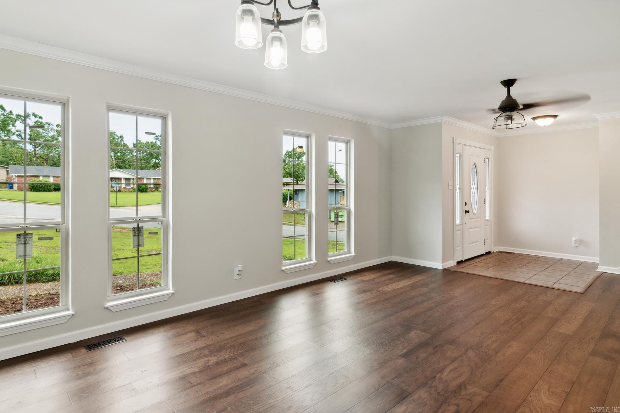 INDIAN HILLS - Residential