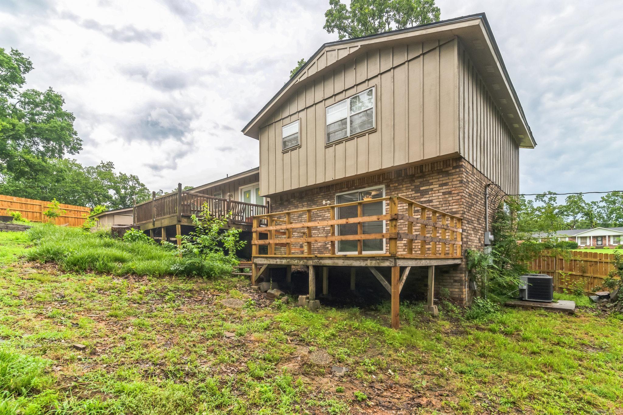 INDIAN HILLS - Residential