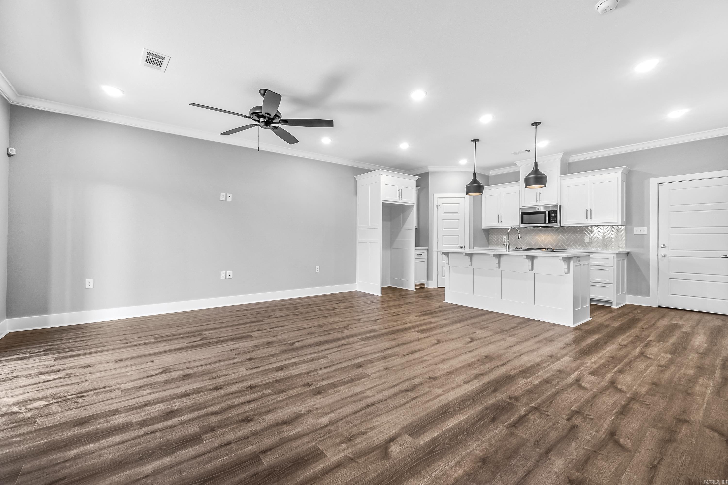 ISABELLE COURT - Residential