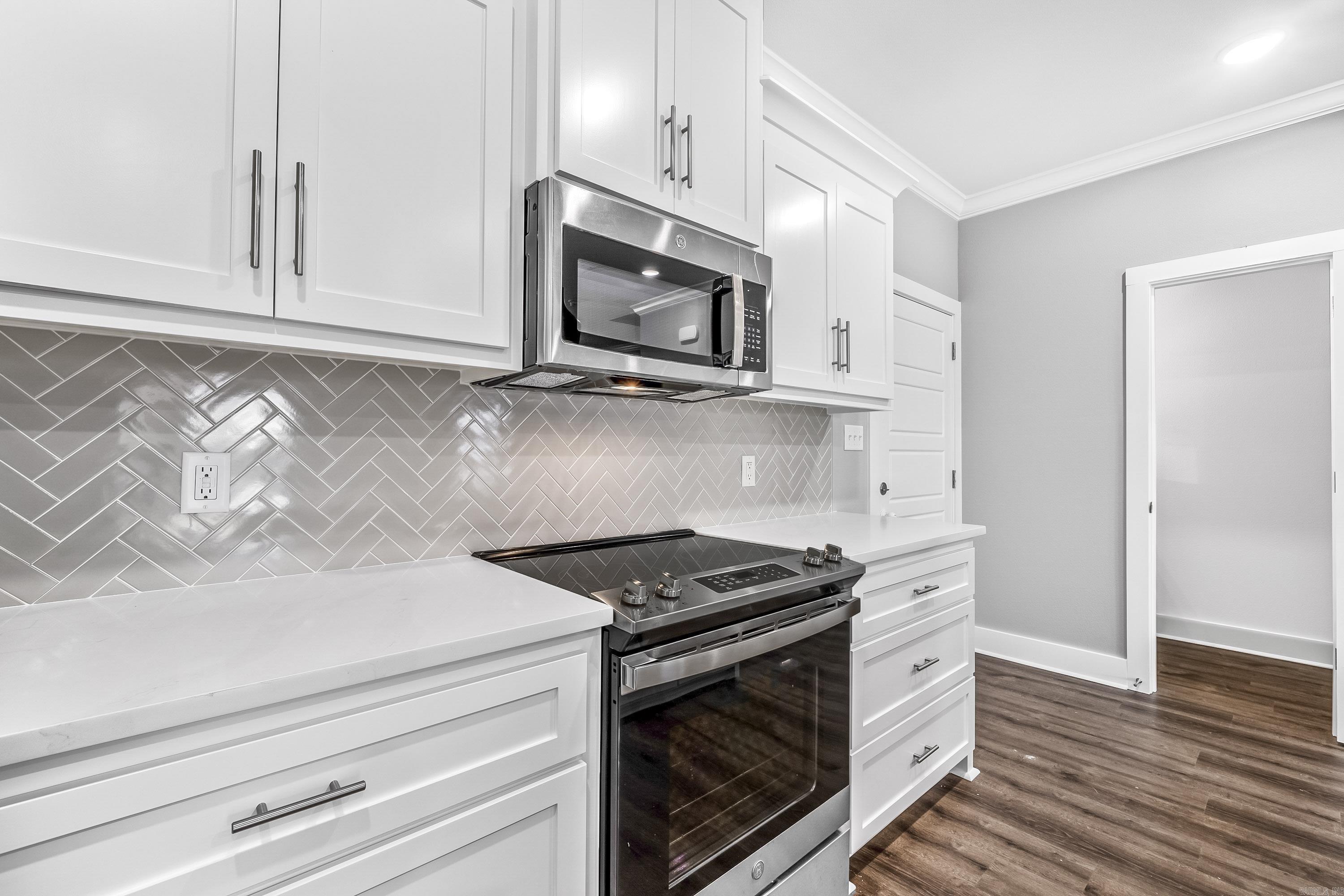 ISABELLE COURT - Residential