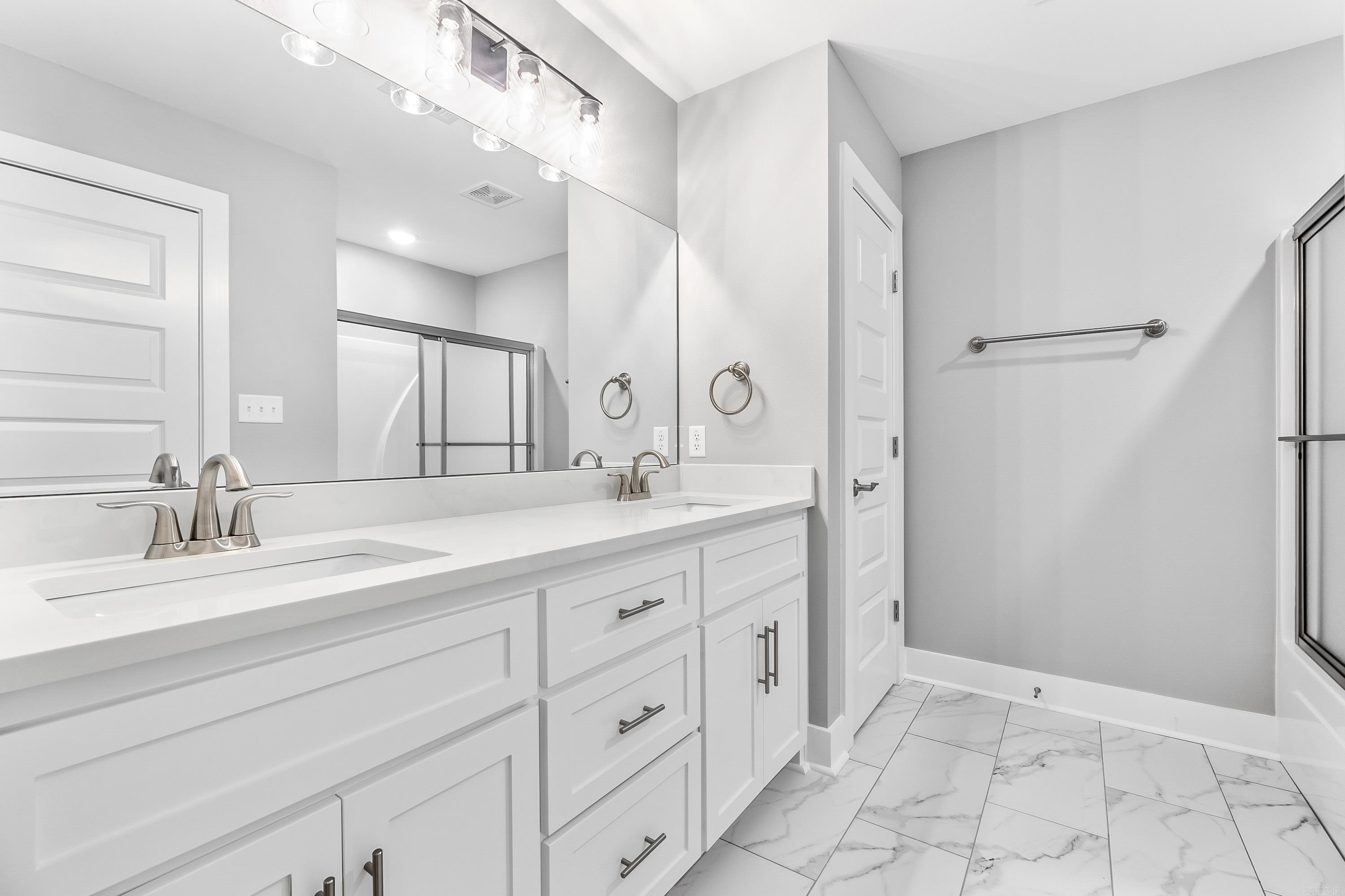 ISABELLE COURT - Residential