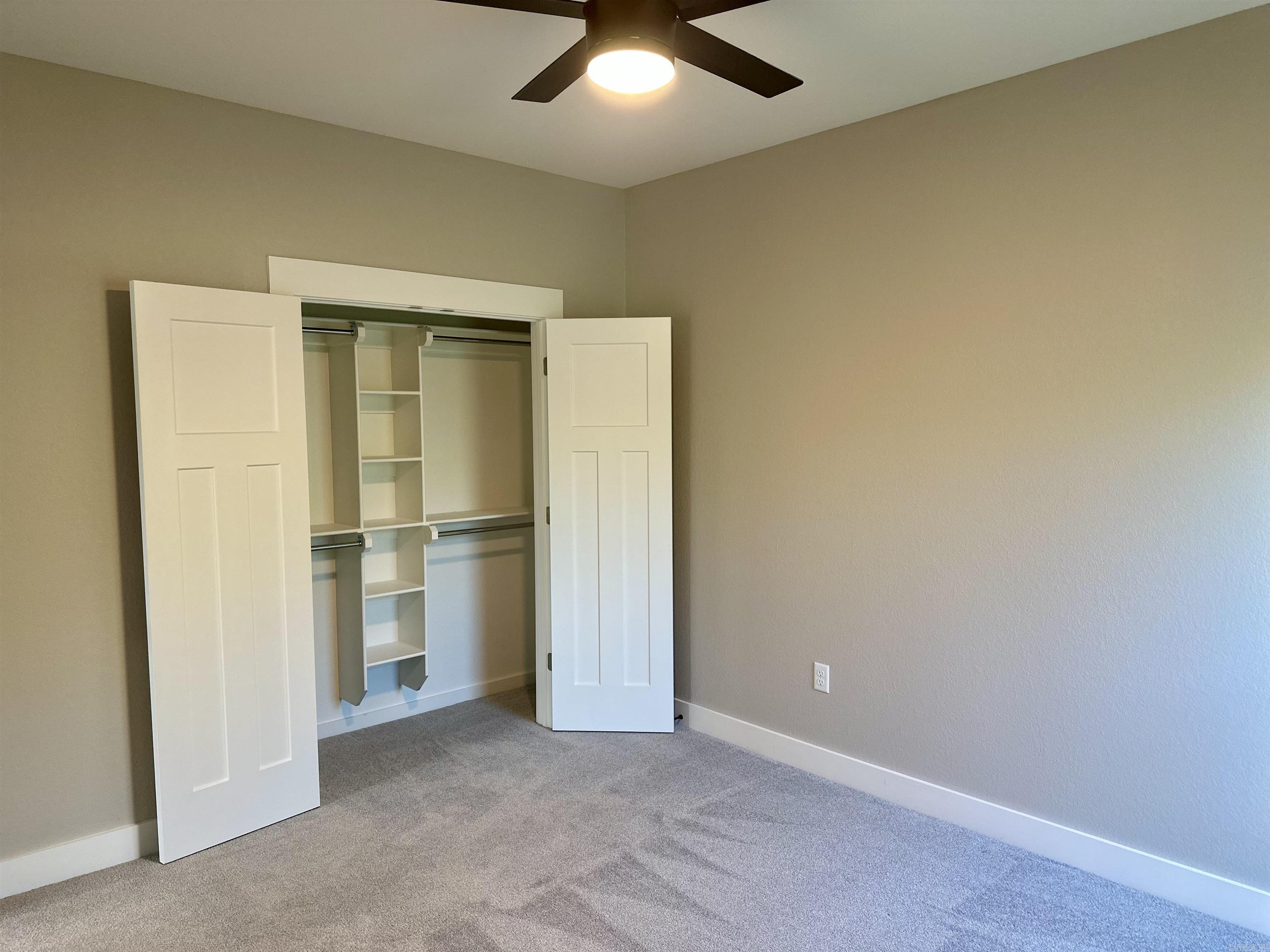 DOVE CREEK - Residential