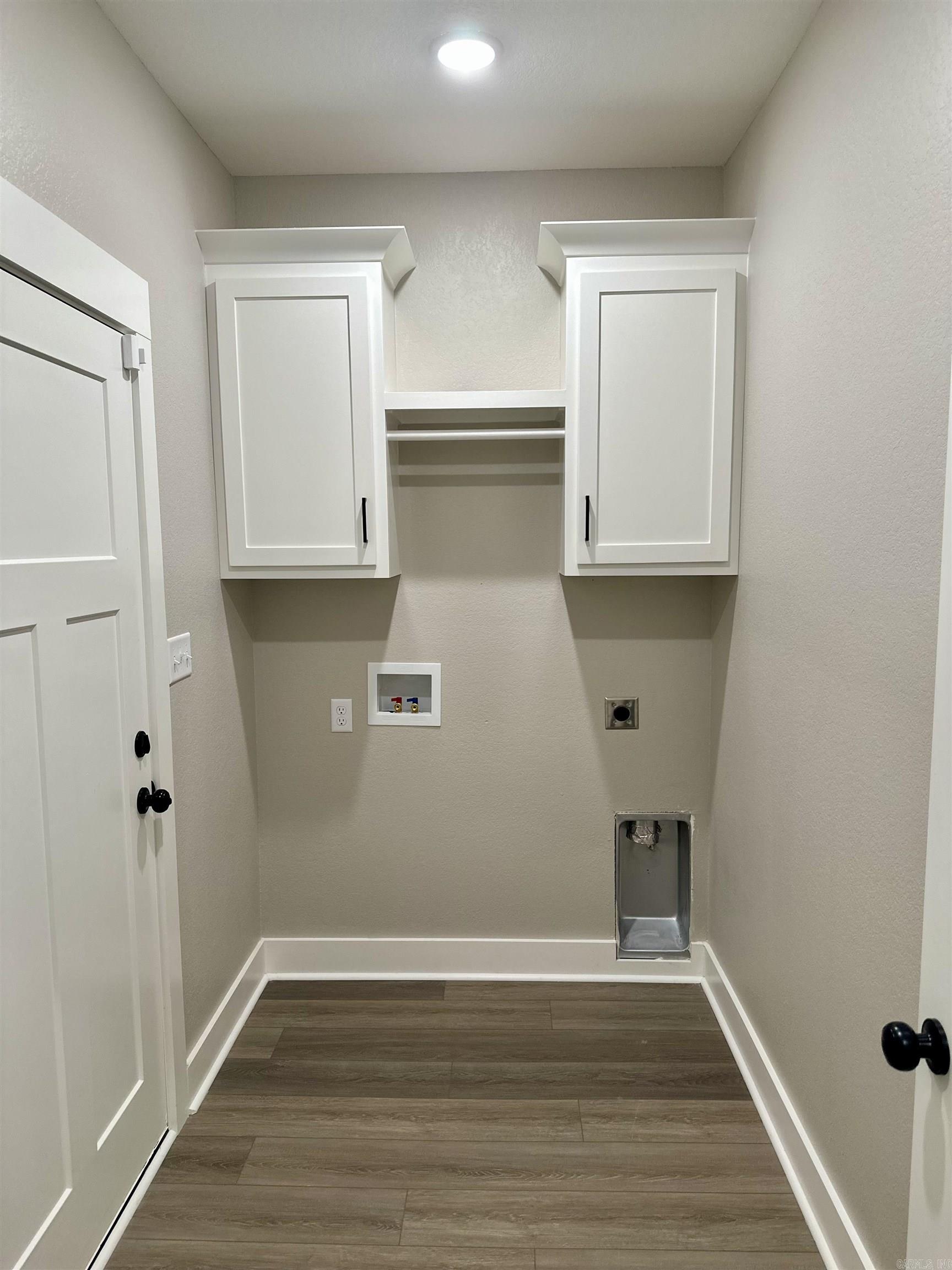 DOVE CREEK - Residential