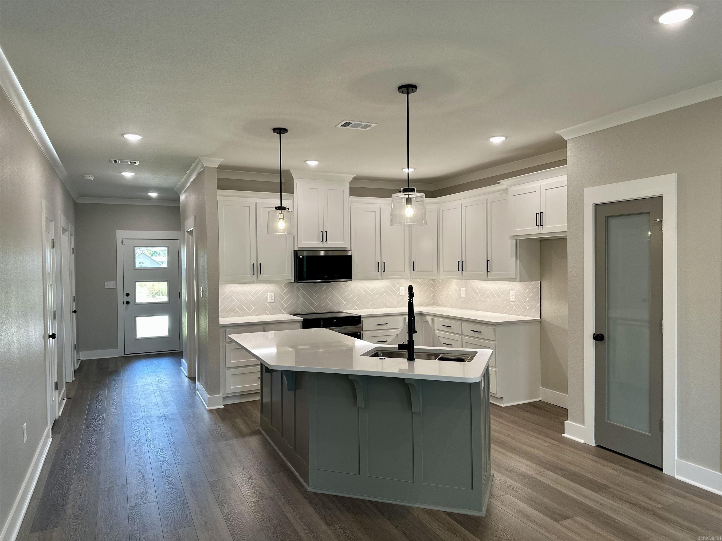 DOVE CREEK - Residential