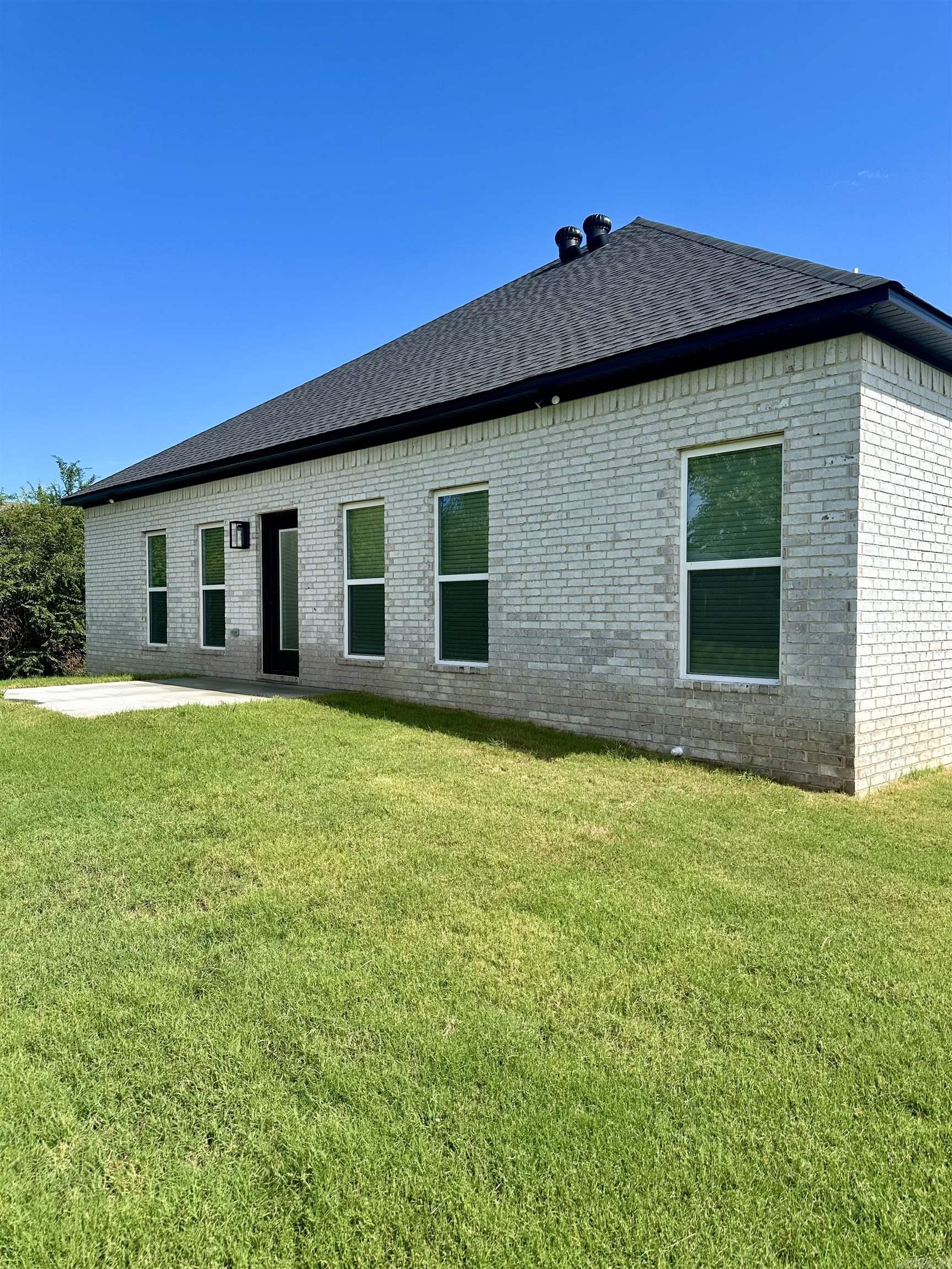 DOVE CREEK - Residential
