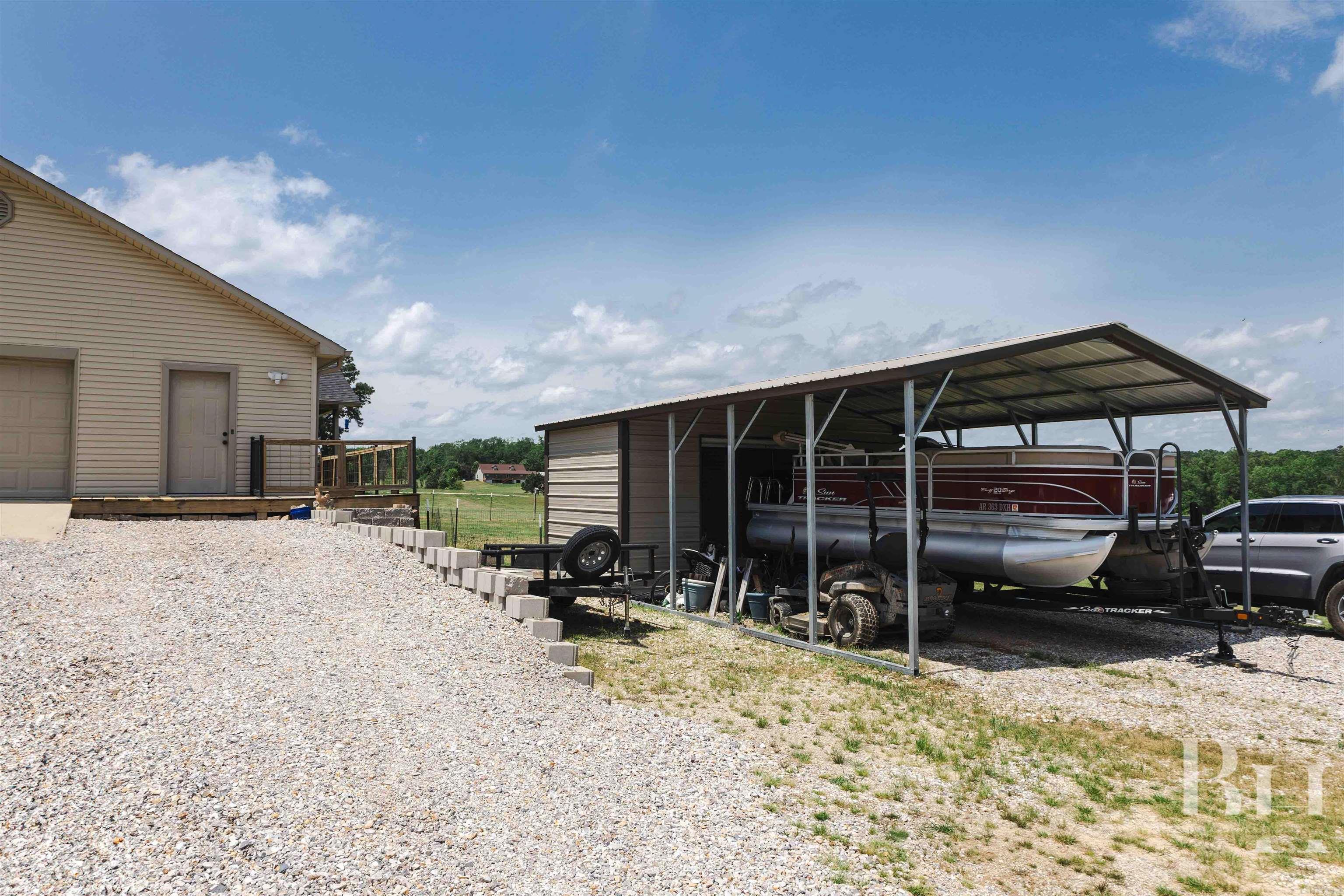 Metes & Bounds - Residential