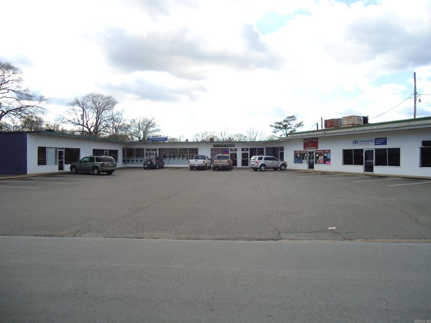 Currently used as an 8-unit retail type shopping center, just south of main downtown area. Visibility from S. Main, on Dyer Street. Currently 1 vacancy in center. Cam charges are in place to cover some utility and maintenance expenses. Most units on 1–2-year single net type leases. Now being leased retail, office, restaurant and washeteria tenants. Some utilities have been separated for tenant paid expenses. Some remodeling has occurred over the past couple of years. Square footage, age, taxes and zoning taken from city or county records. Feel free to verify. Check with the City of Malvern for potential uses for property. Seller Property Disclosure and Lead Base Paint Disclosure on file. Some information has been based on data provided by Owner and has not been verified by listing agent.