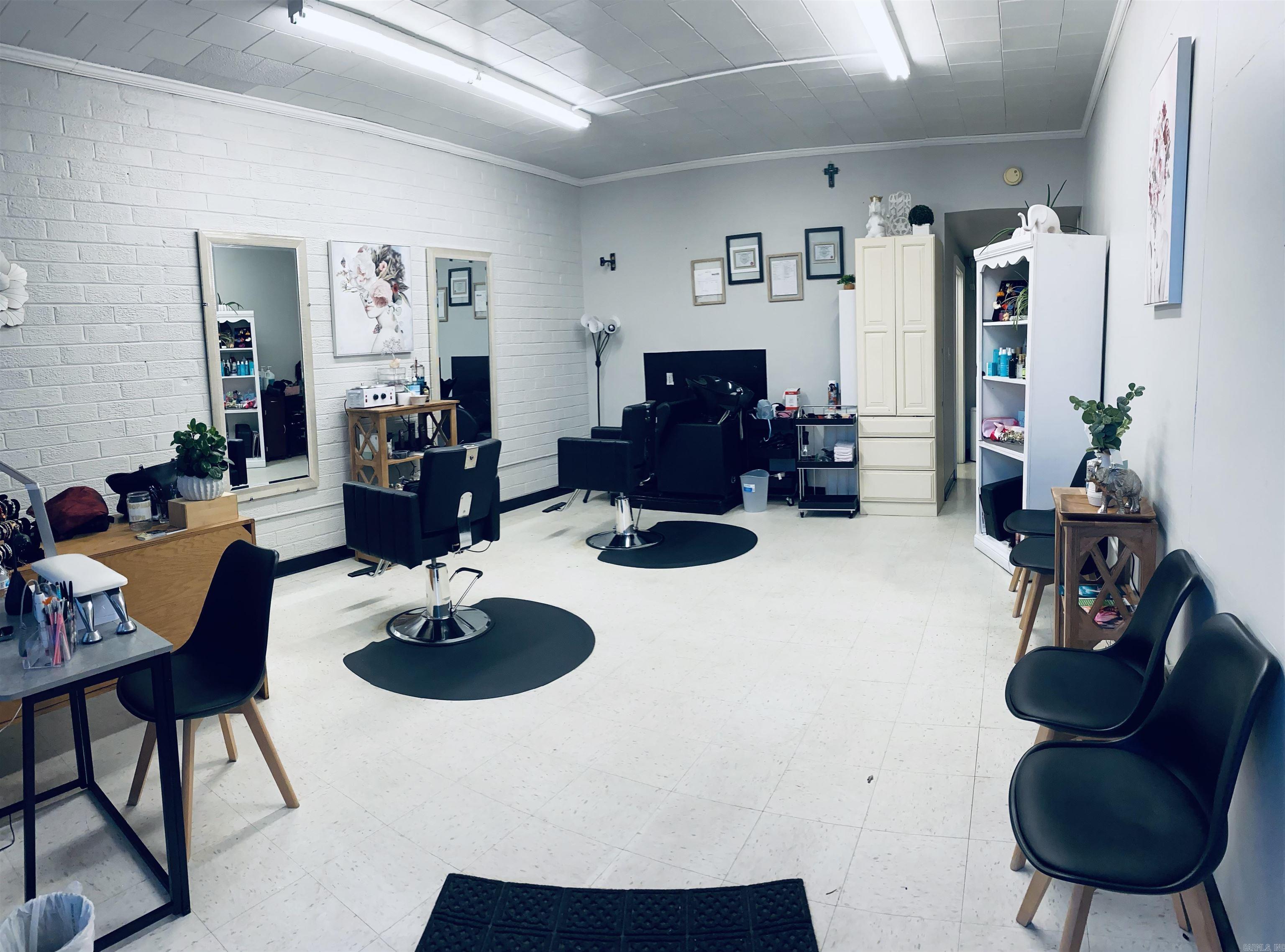 Lund and Hill Origtownmal - Commercial Sale