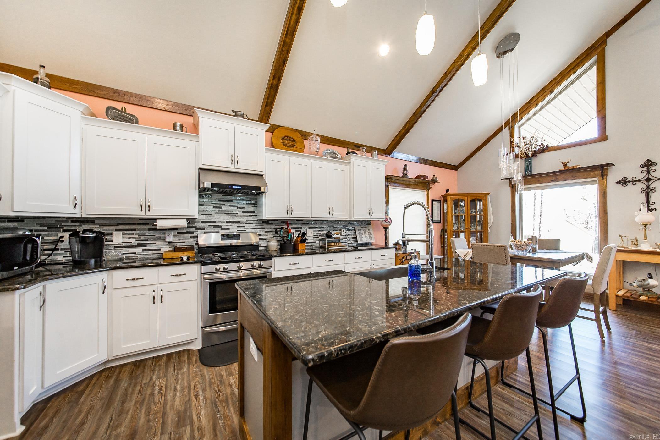 SILVER SHORES - Residential