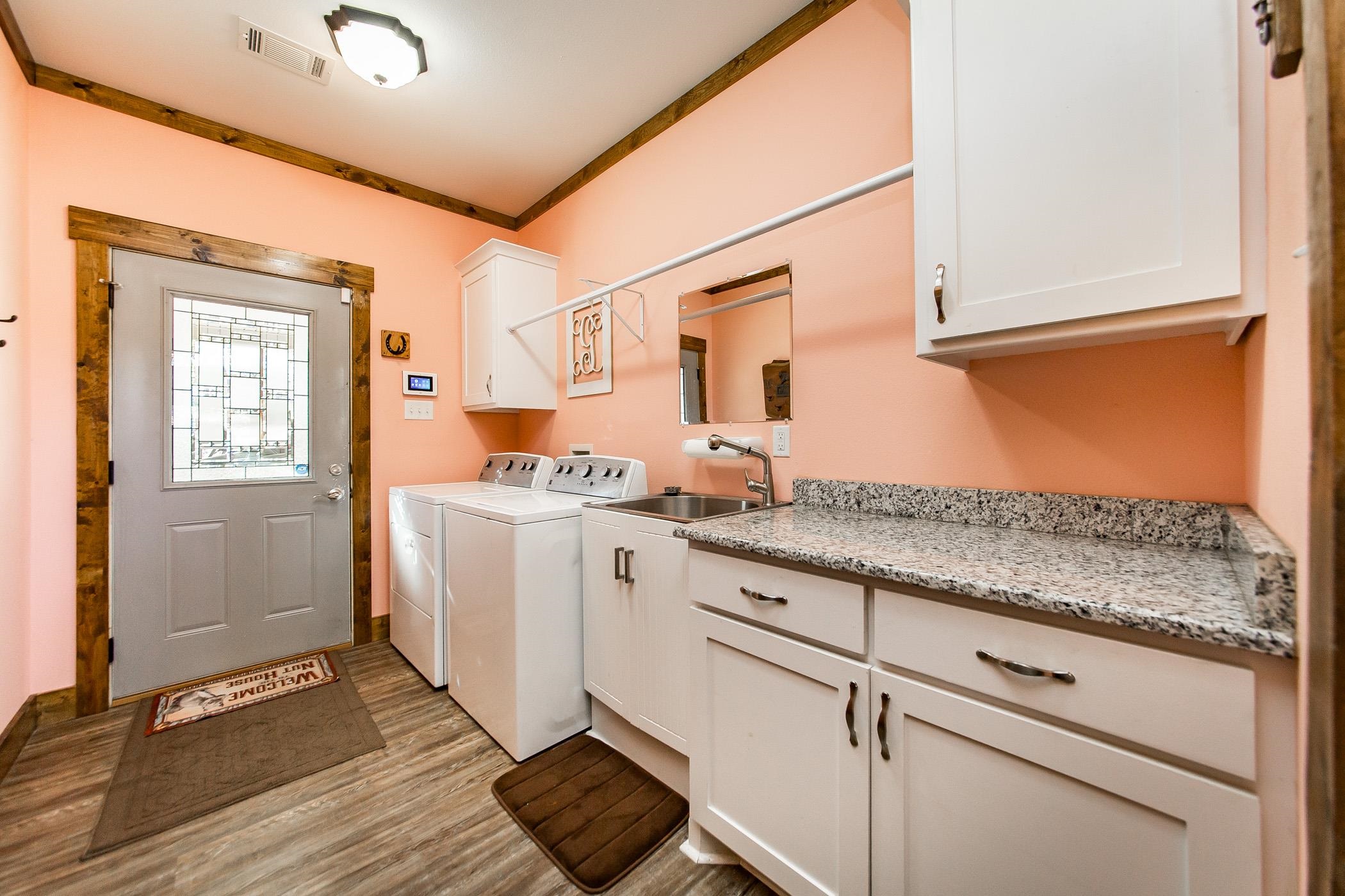 SILVER SHORES - Residential