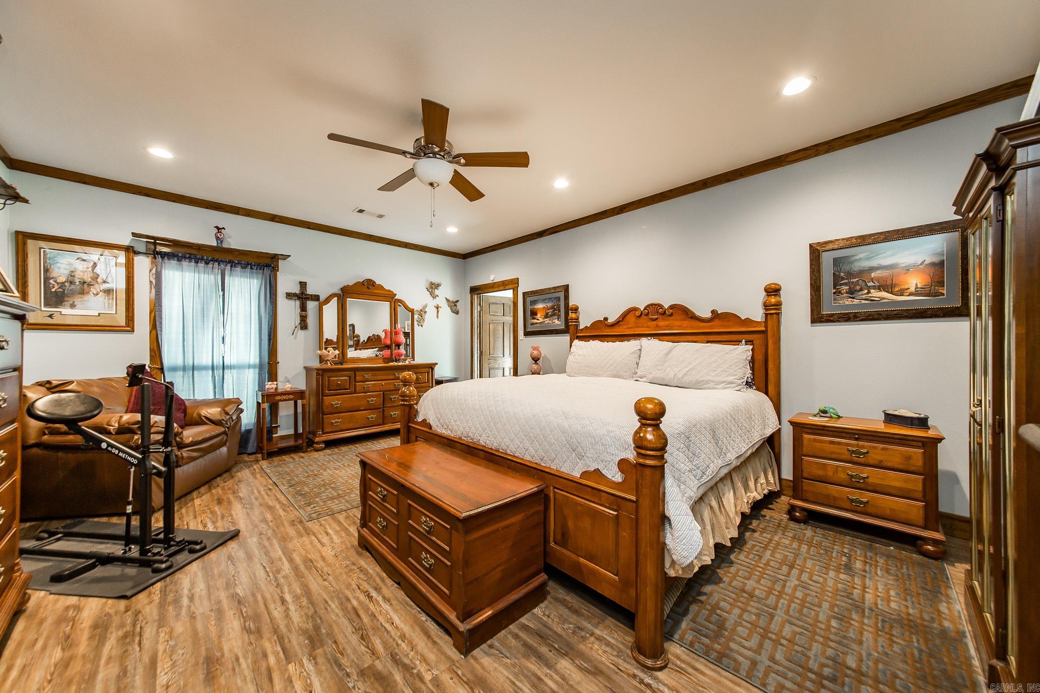 SILVER SHORES - Residential