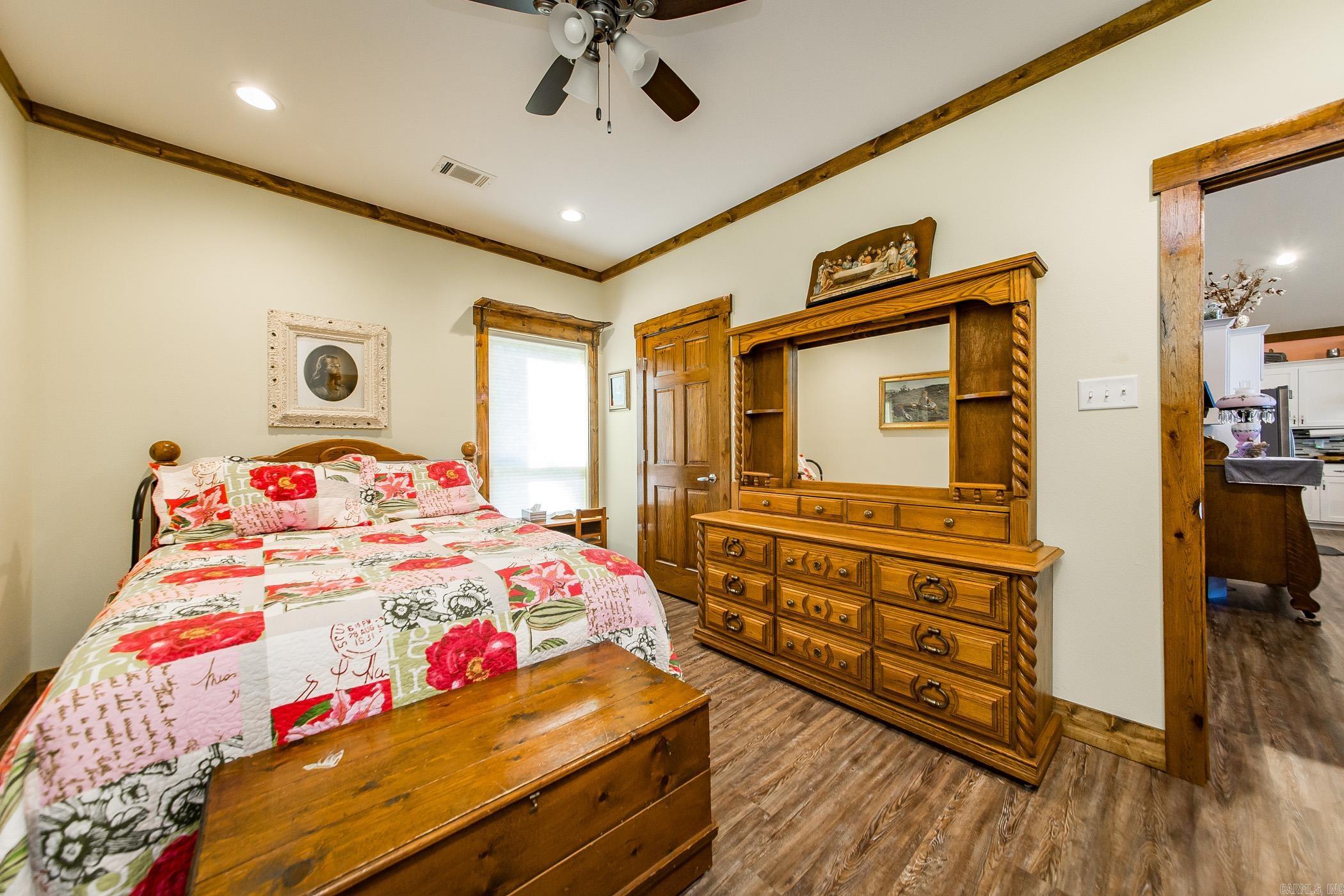 SILVER SHORES - Residential
