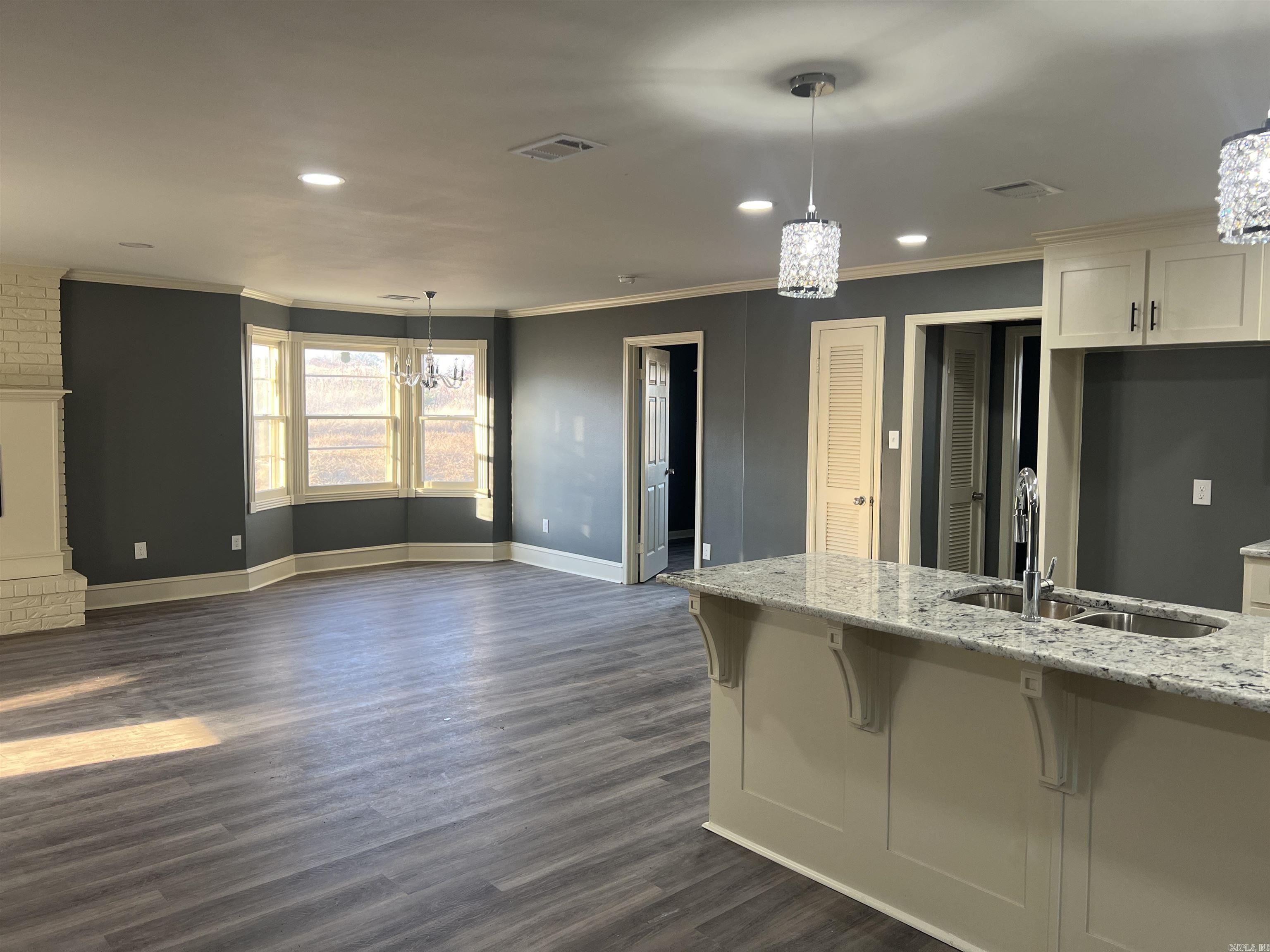 WALNUT VALLEY - Residential