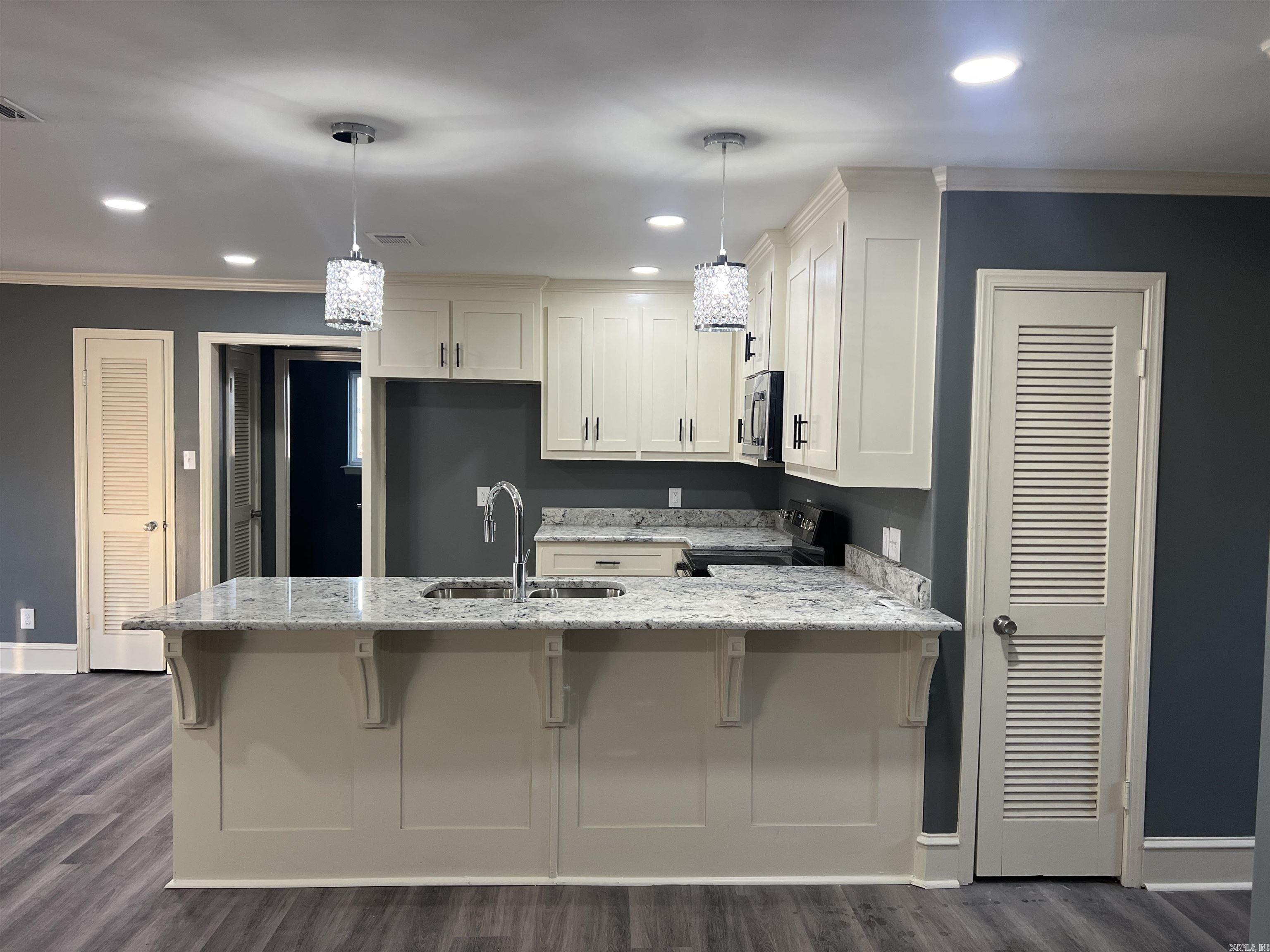 WALNUT VALLEY - Residential