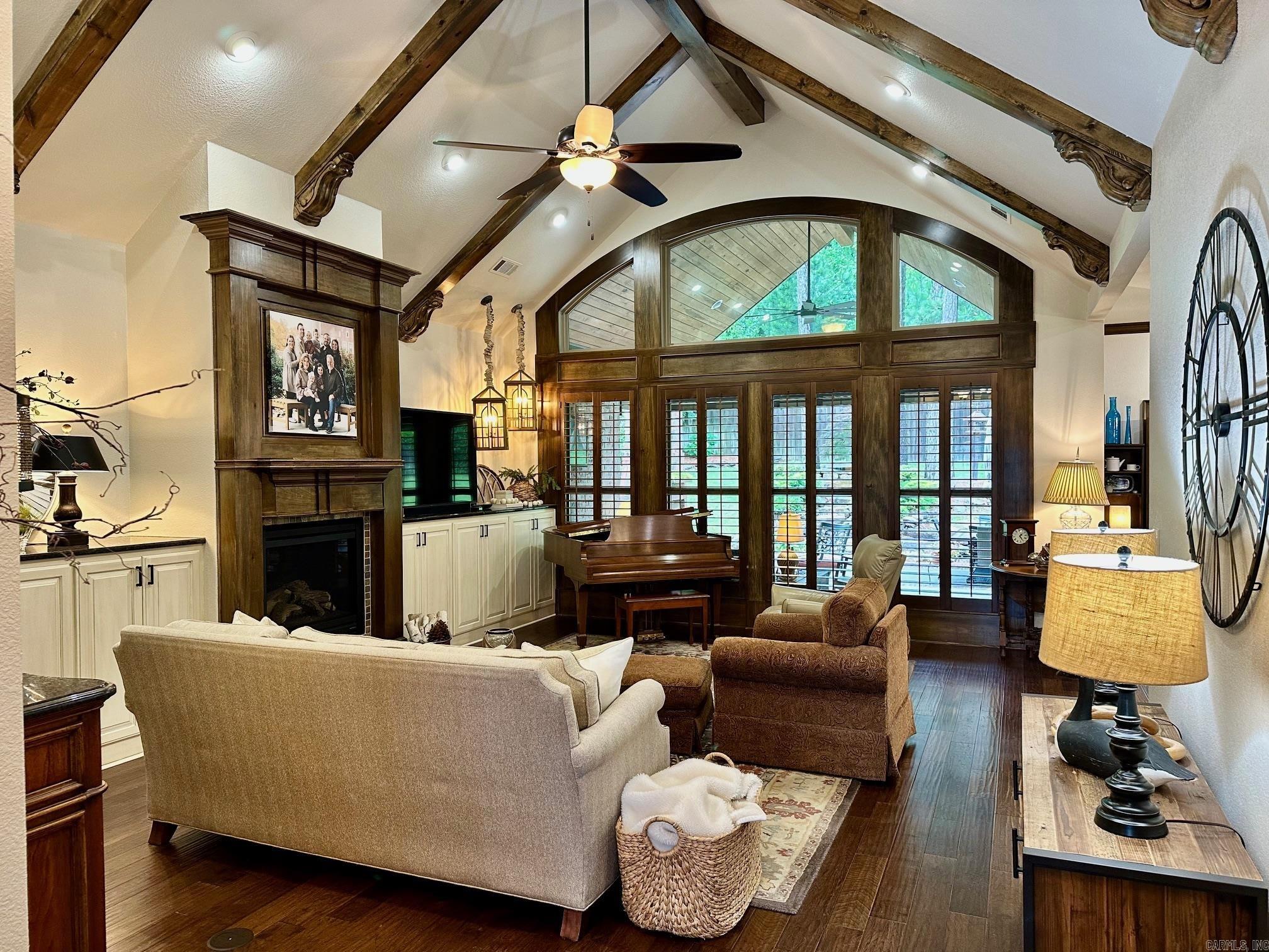 WEATHERSTONE - Residential