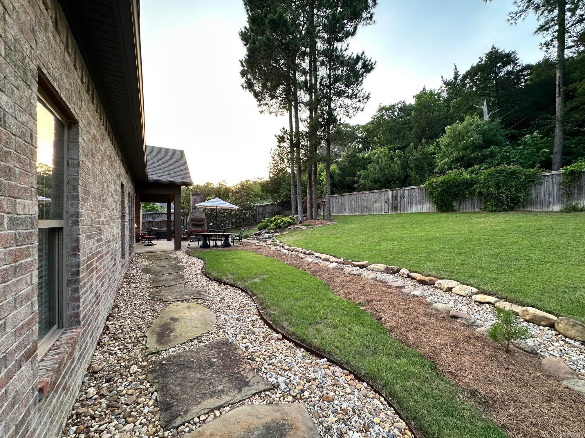 WEATHERSTONE - Residential