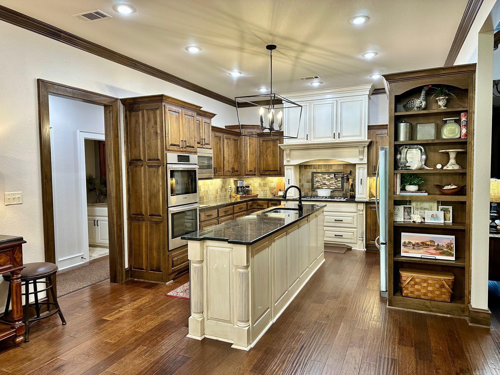 WEATHERSTONE - Residential