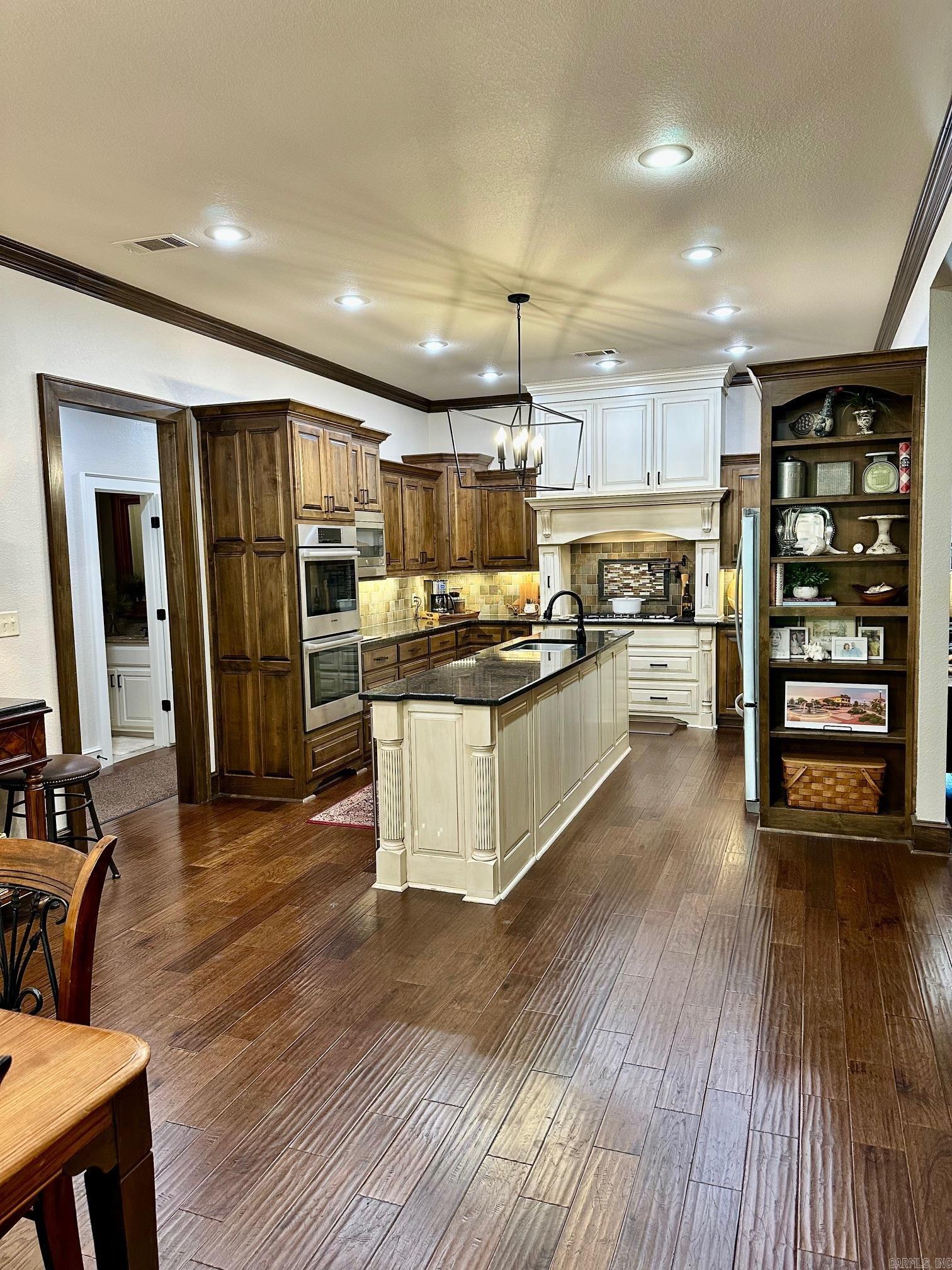 WEATHERSTONE - Residential