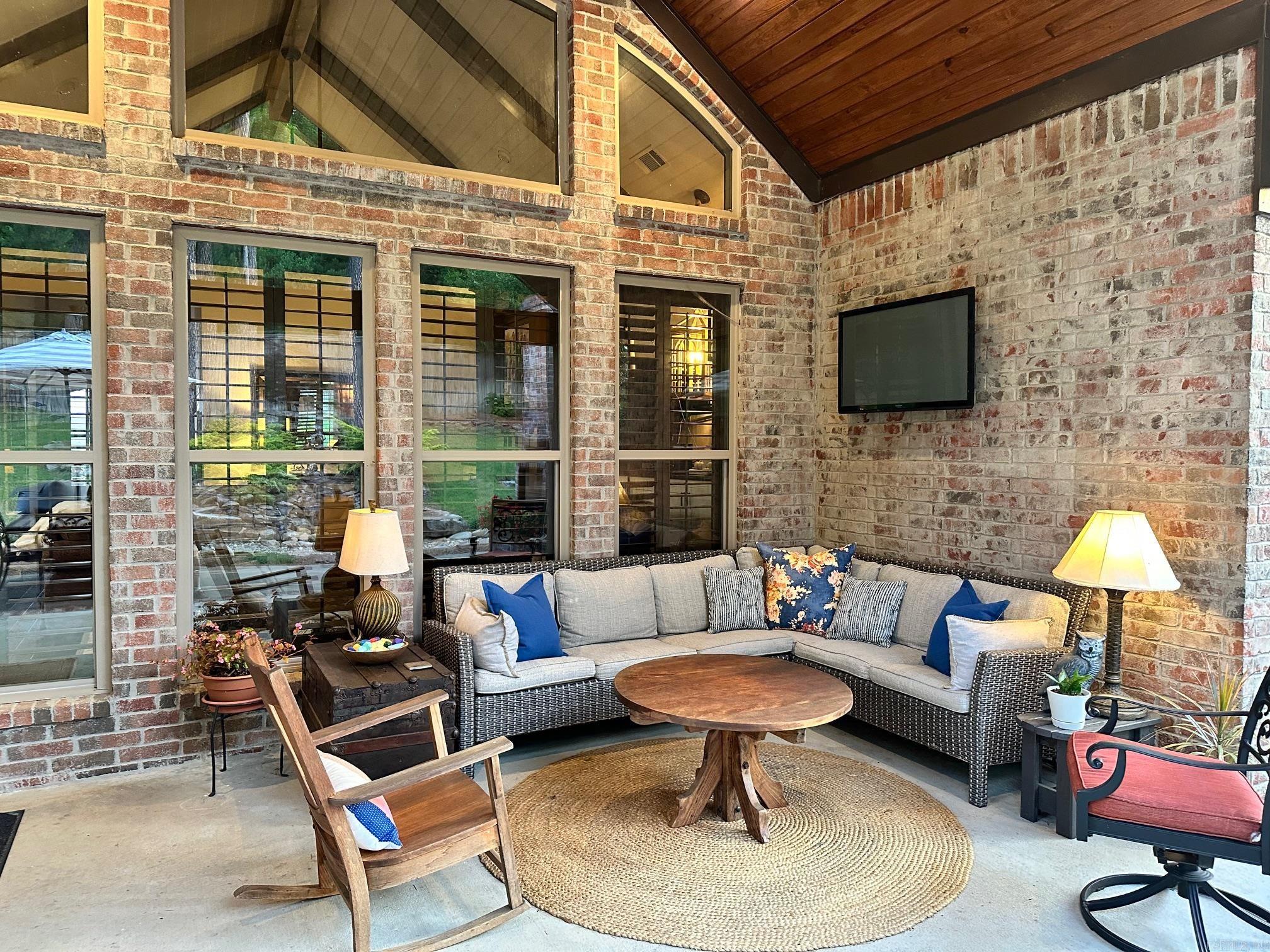 WEATHERSTONE - Residential