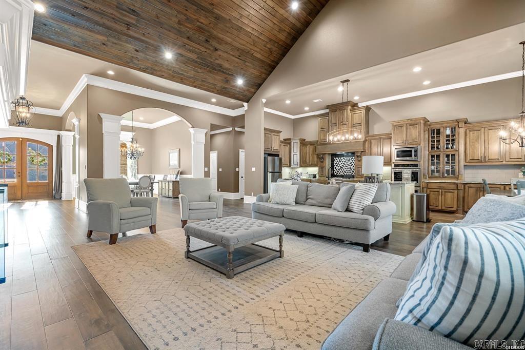 ARLINGTON PARK - Residential