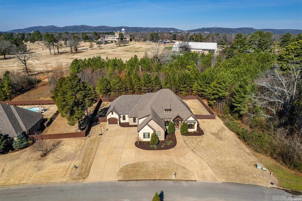 ARLINGTON PARK - Residential