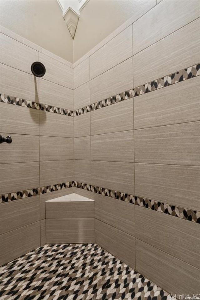 ARLINGTON PARK - Residential