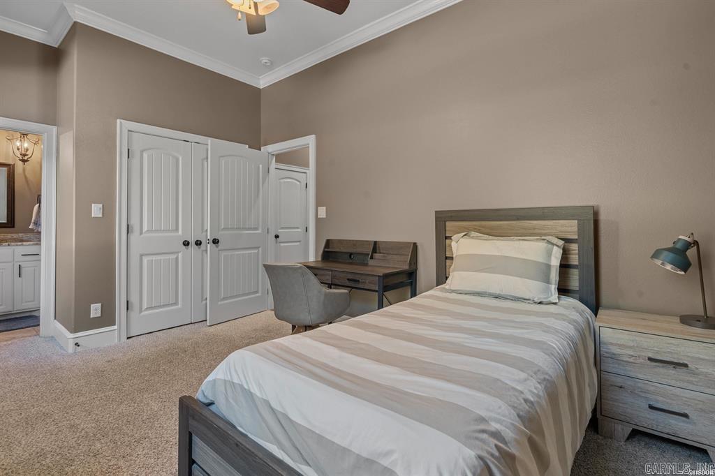 ARLINGTON PARK - Residential