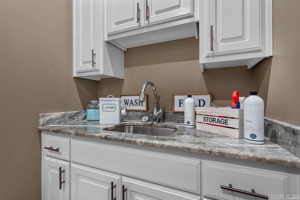 ARLINGTON PARK - Residential