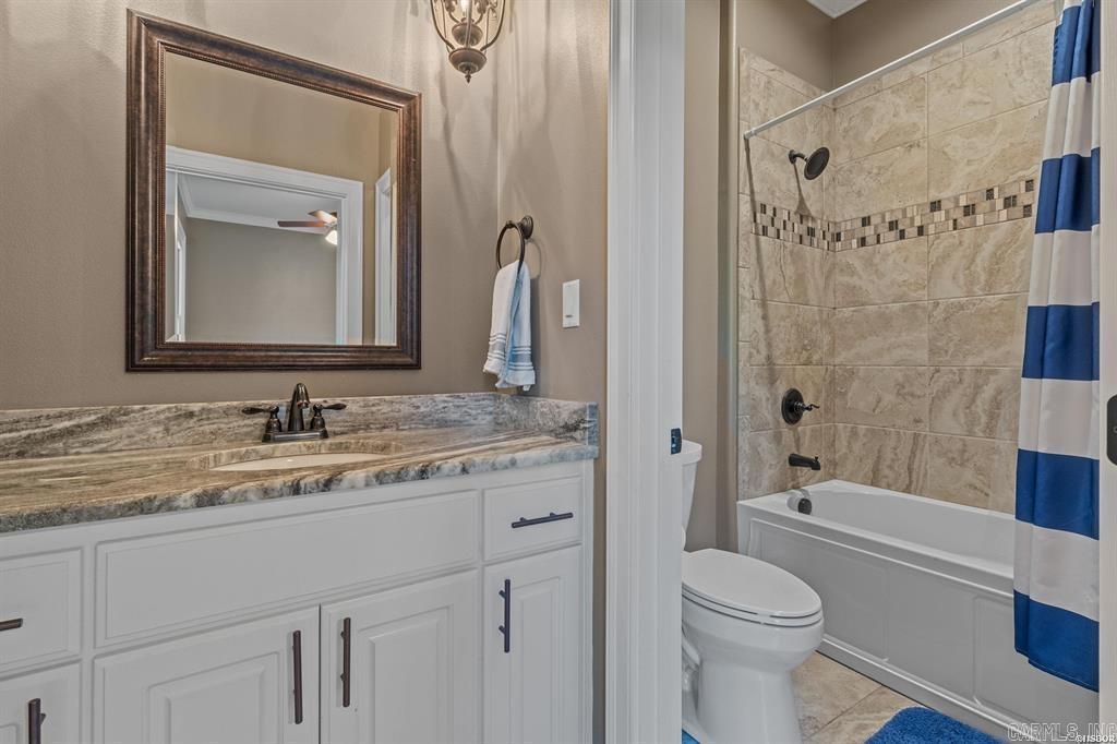 ARLINGTON PARK - Residential