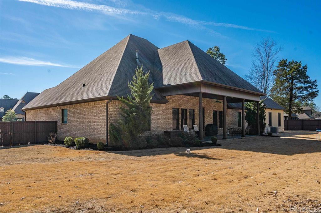 ARLINGTON PARK - Residential