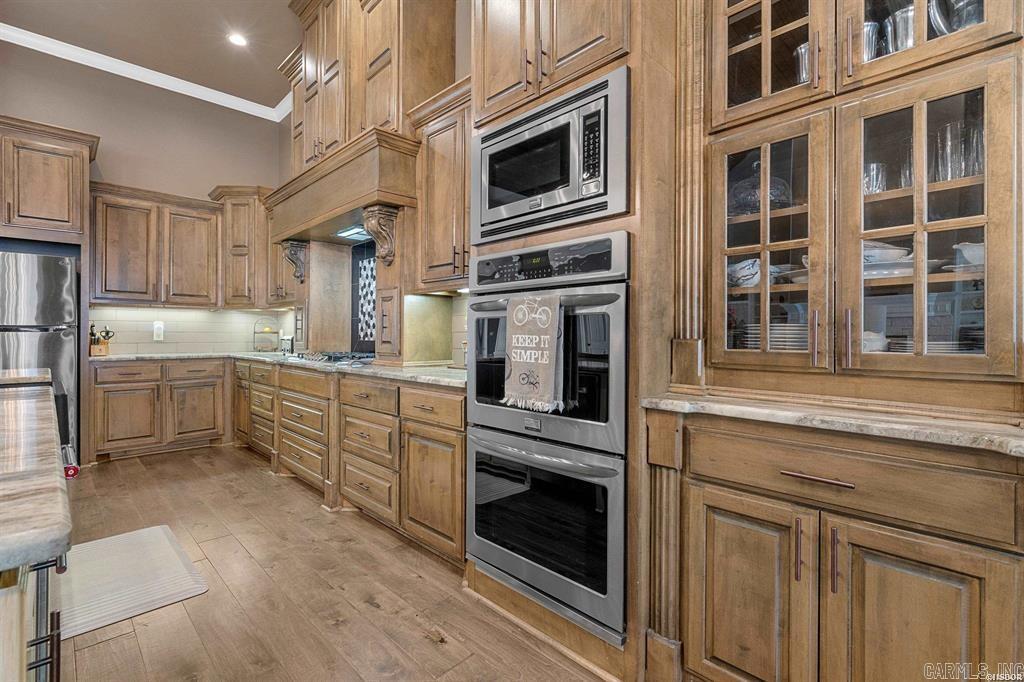 ARLINGTON PARK - Residential