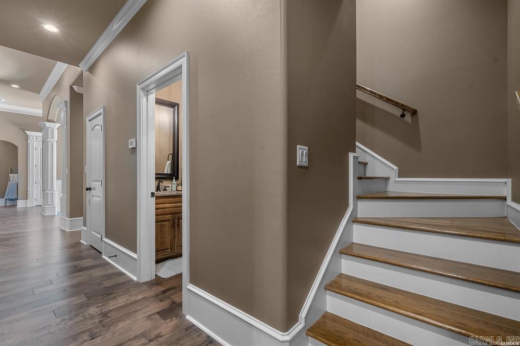 ARLINGTON PARK - Residential