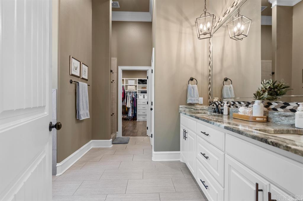 ARLINGTON PARK - Residential