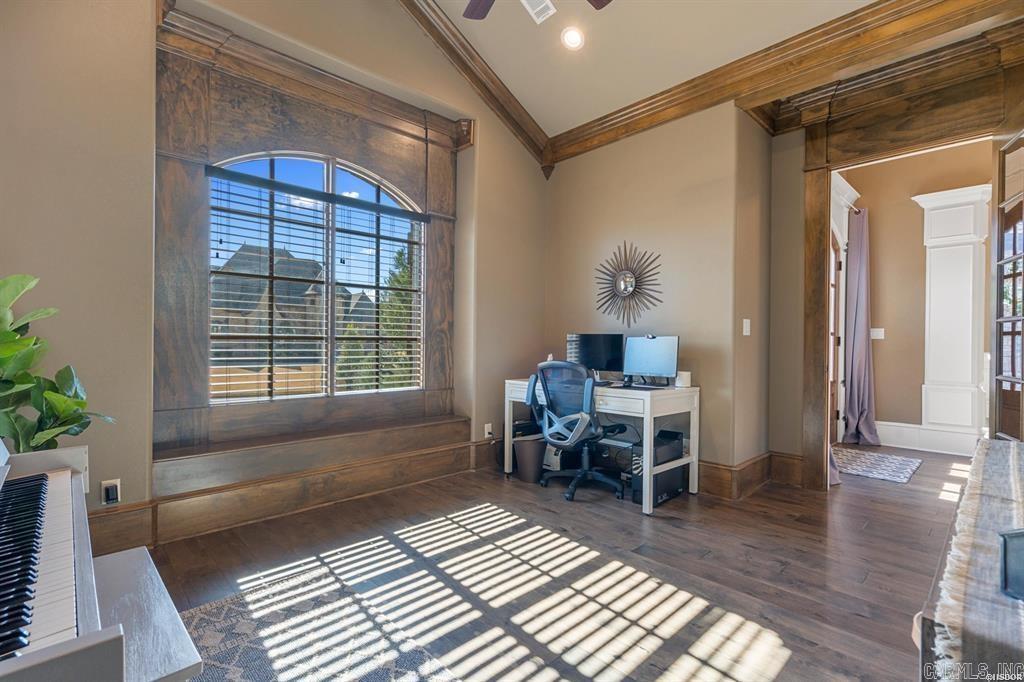 ARLINGTON PARK - Residential