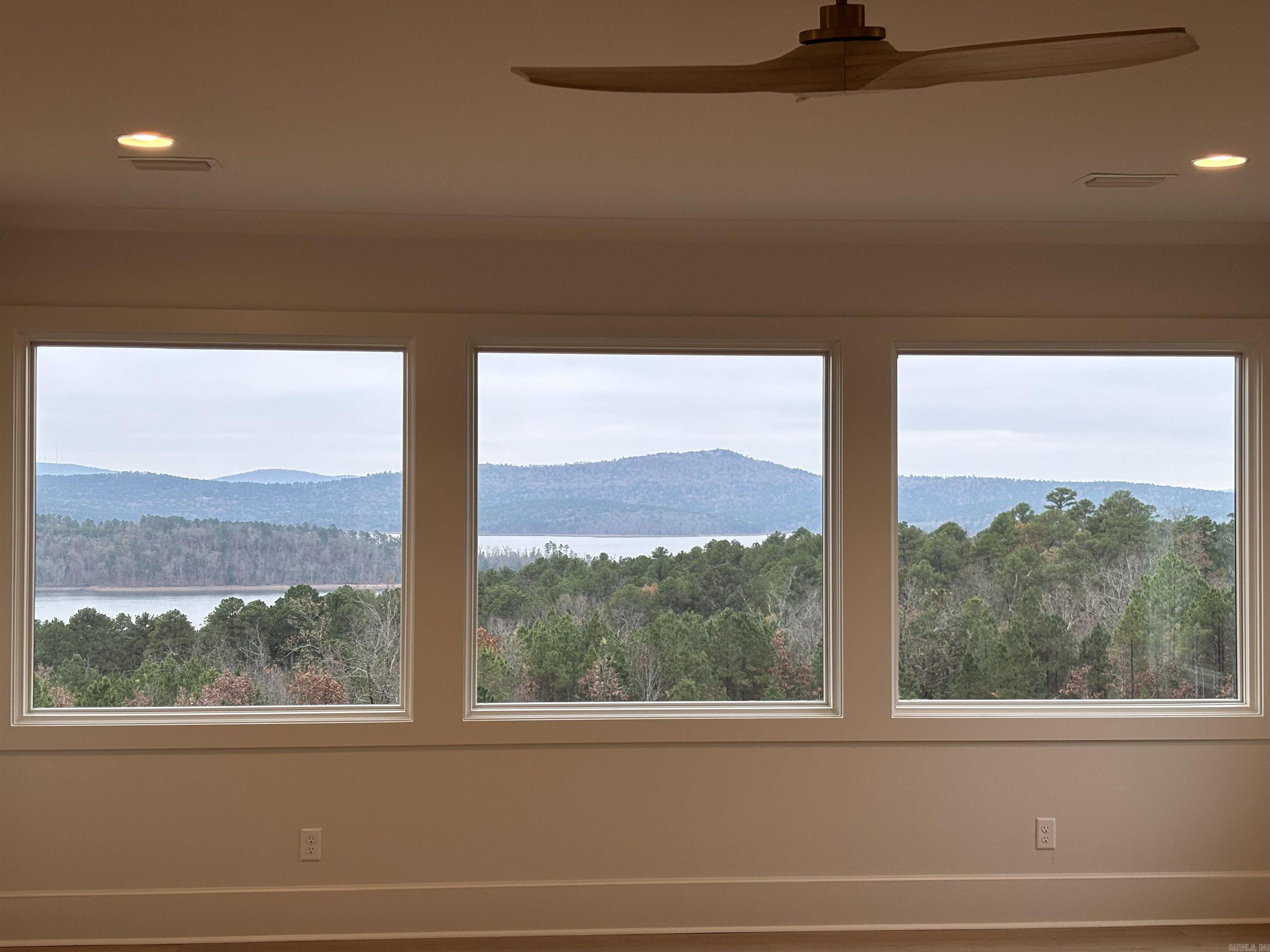 WATERVIEW ESTATES - Residential