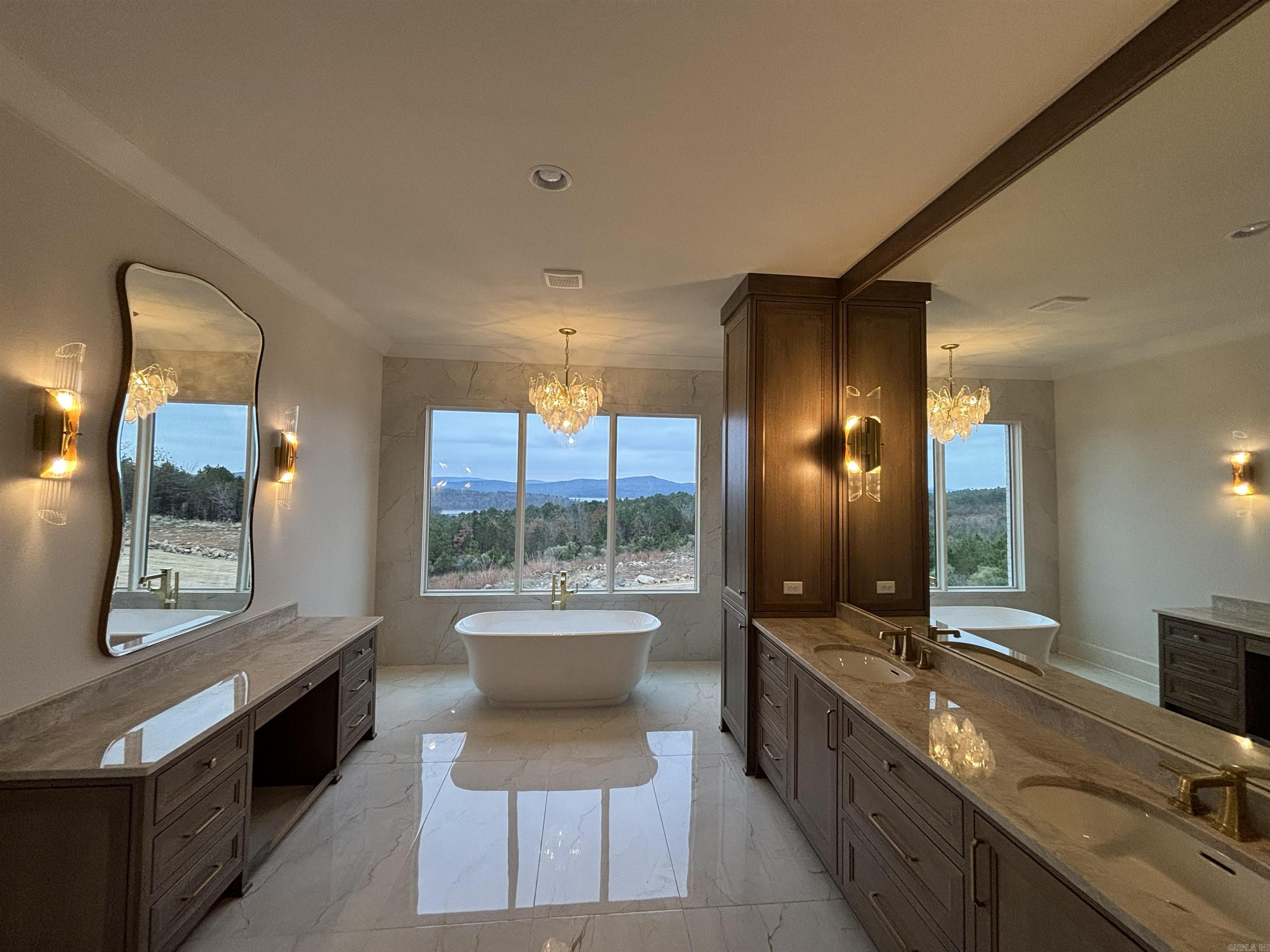 WATERVIEW ESTATES - Residential